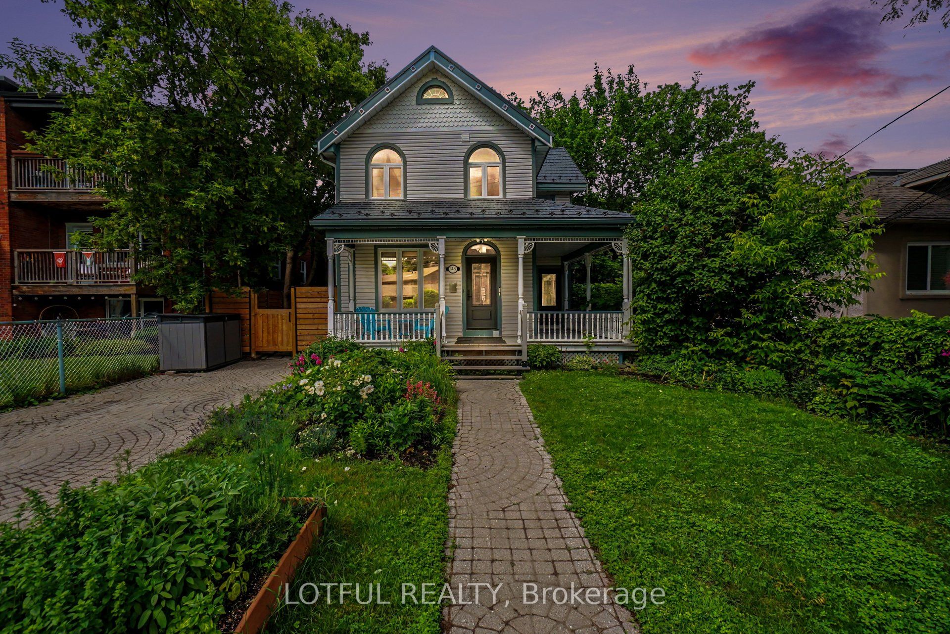 518 Hilson Avenue 1, Westboro - Hampton Park, ON K1Z 6C8