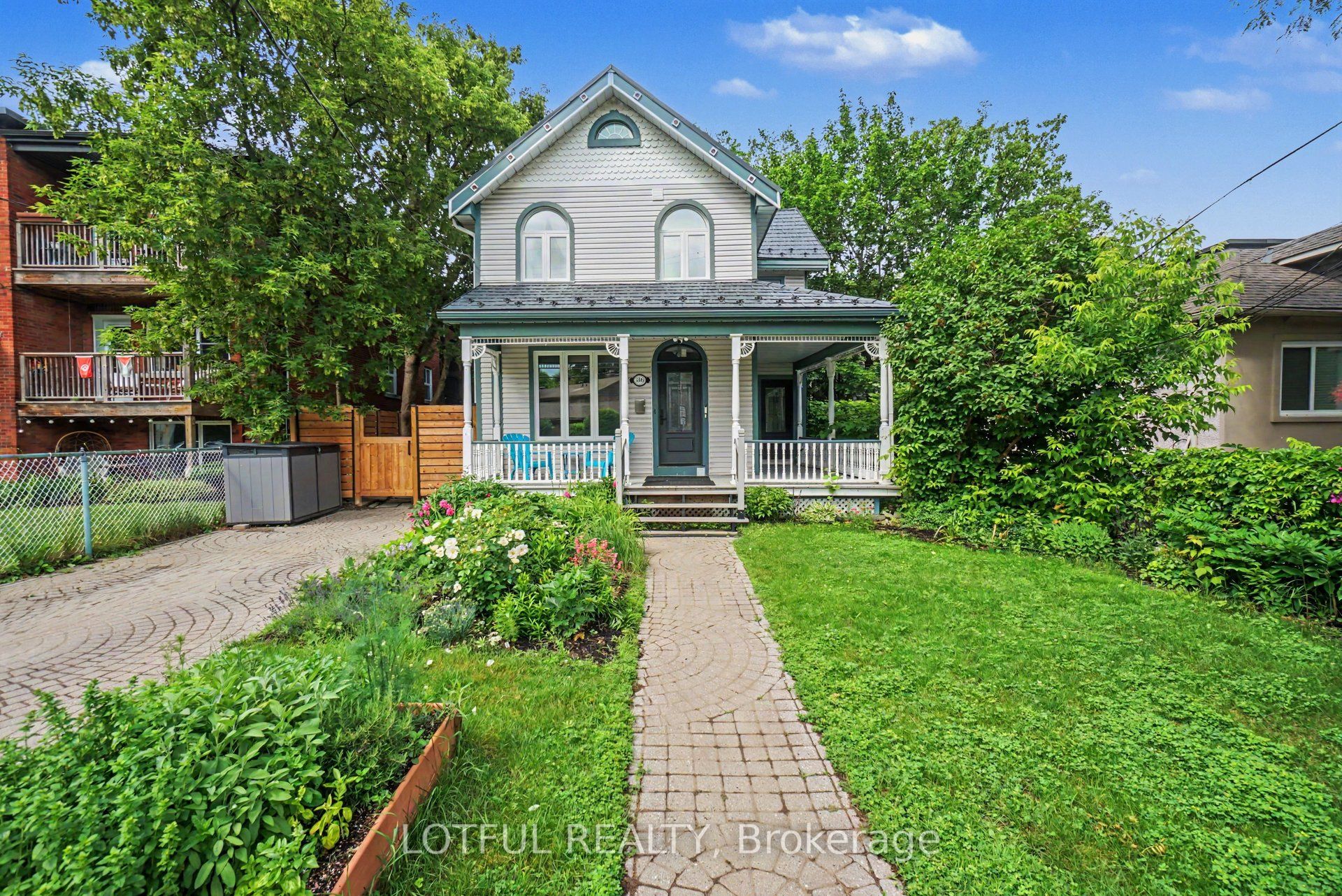 518 Hilson Avenue 1, Westboro - Hampton Park, ON K1Z 6C8 photo 2
