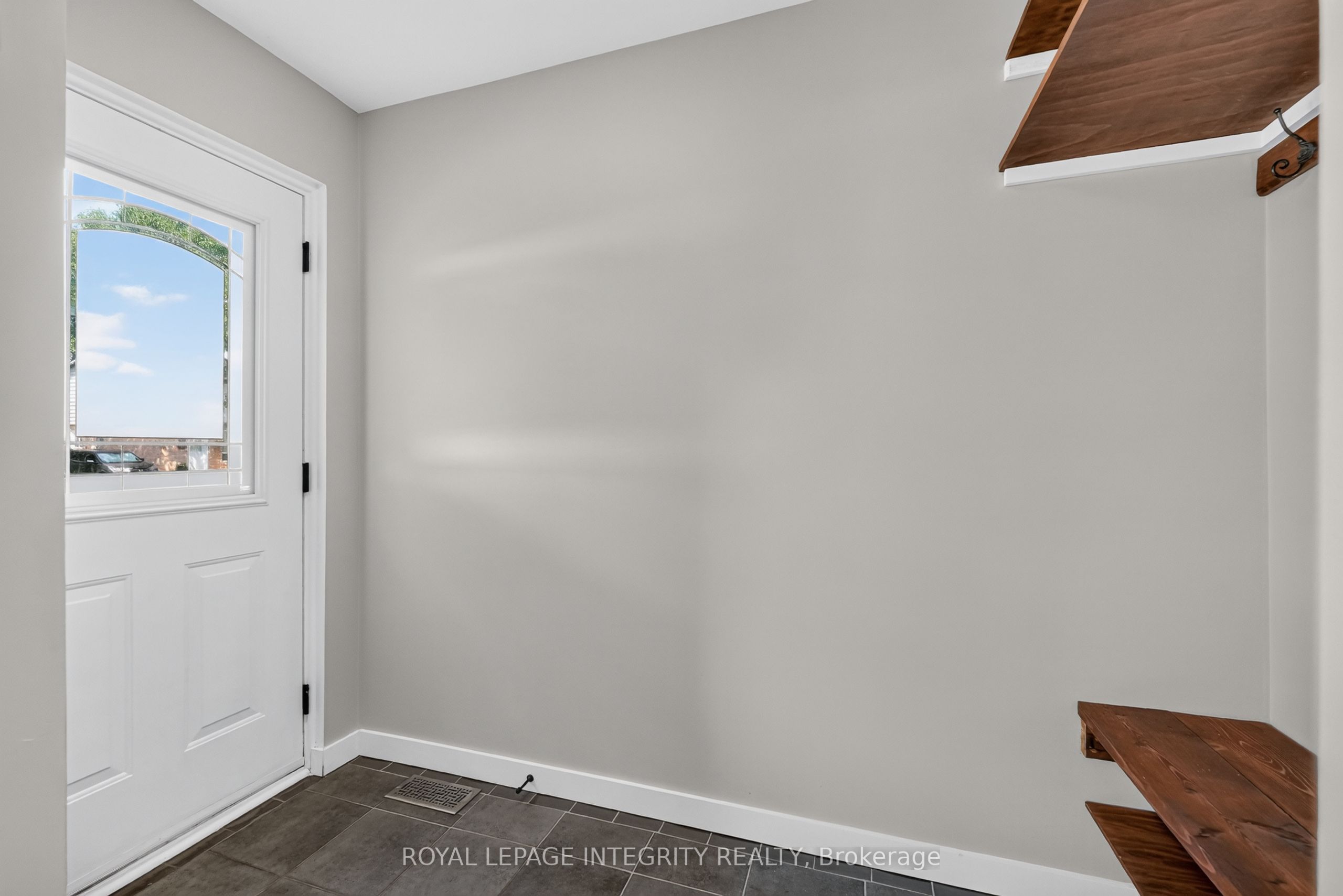127 Morton Drive, Kanata, ON K2L 1X2 photo 3