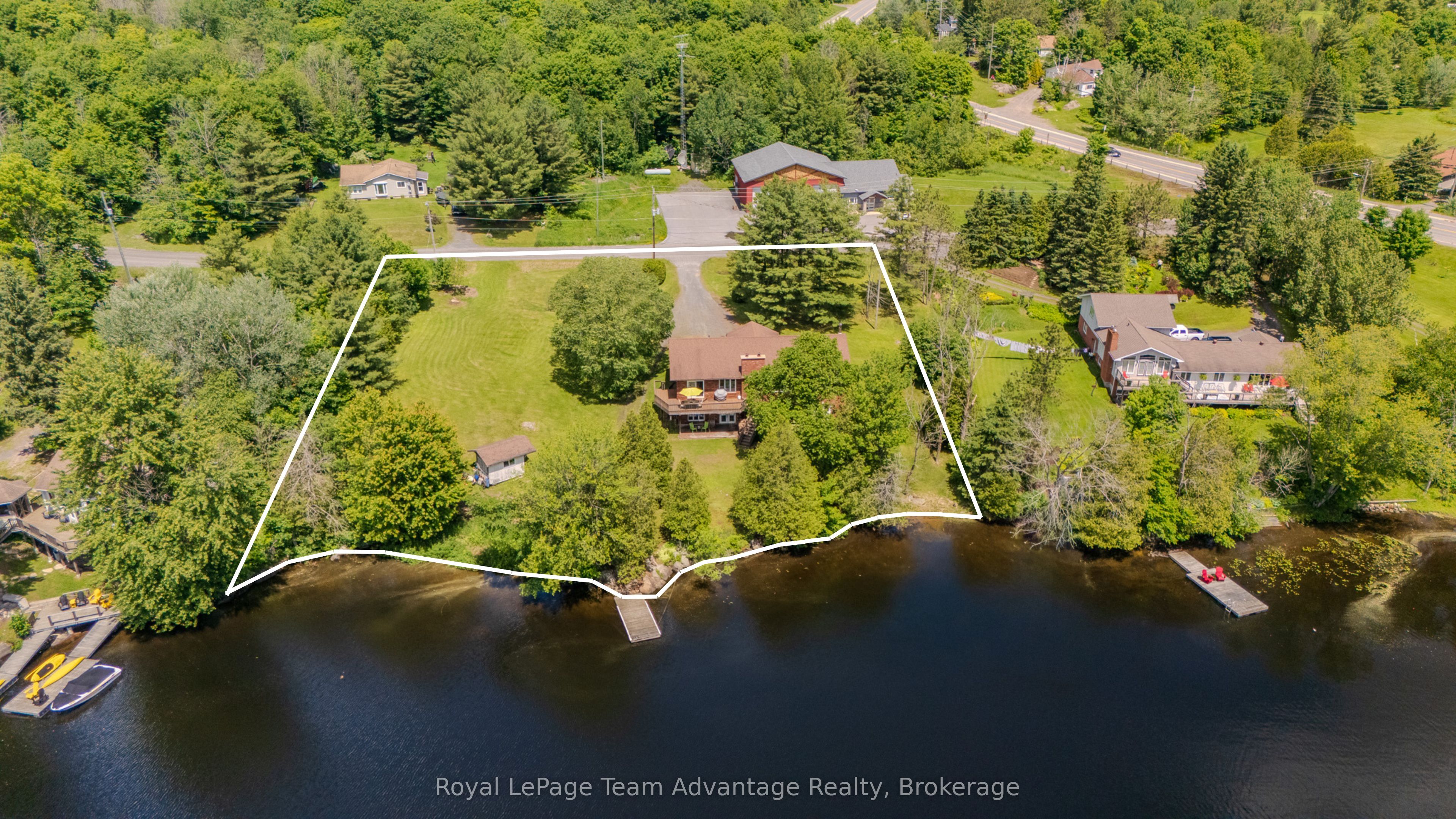 4 & 6 Sharon Park Drive, McKellar, ON P0G 1C0 photo 3
