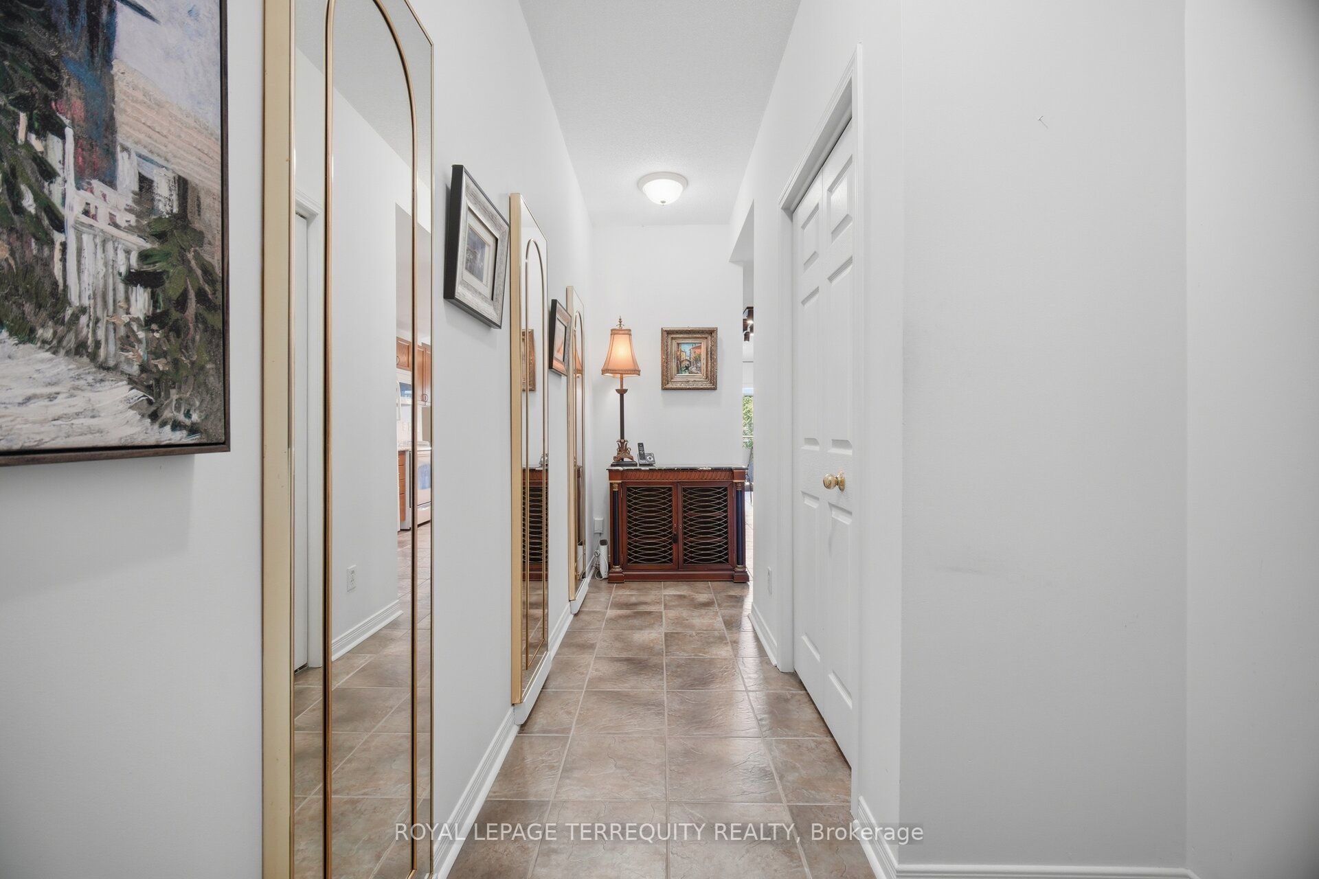2000 Creekside Drive 707, Hamilton, ON L9H 7S7 photo 3