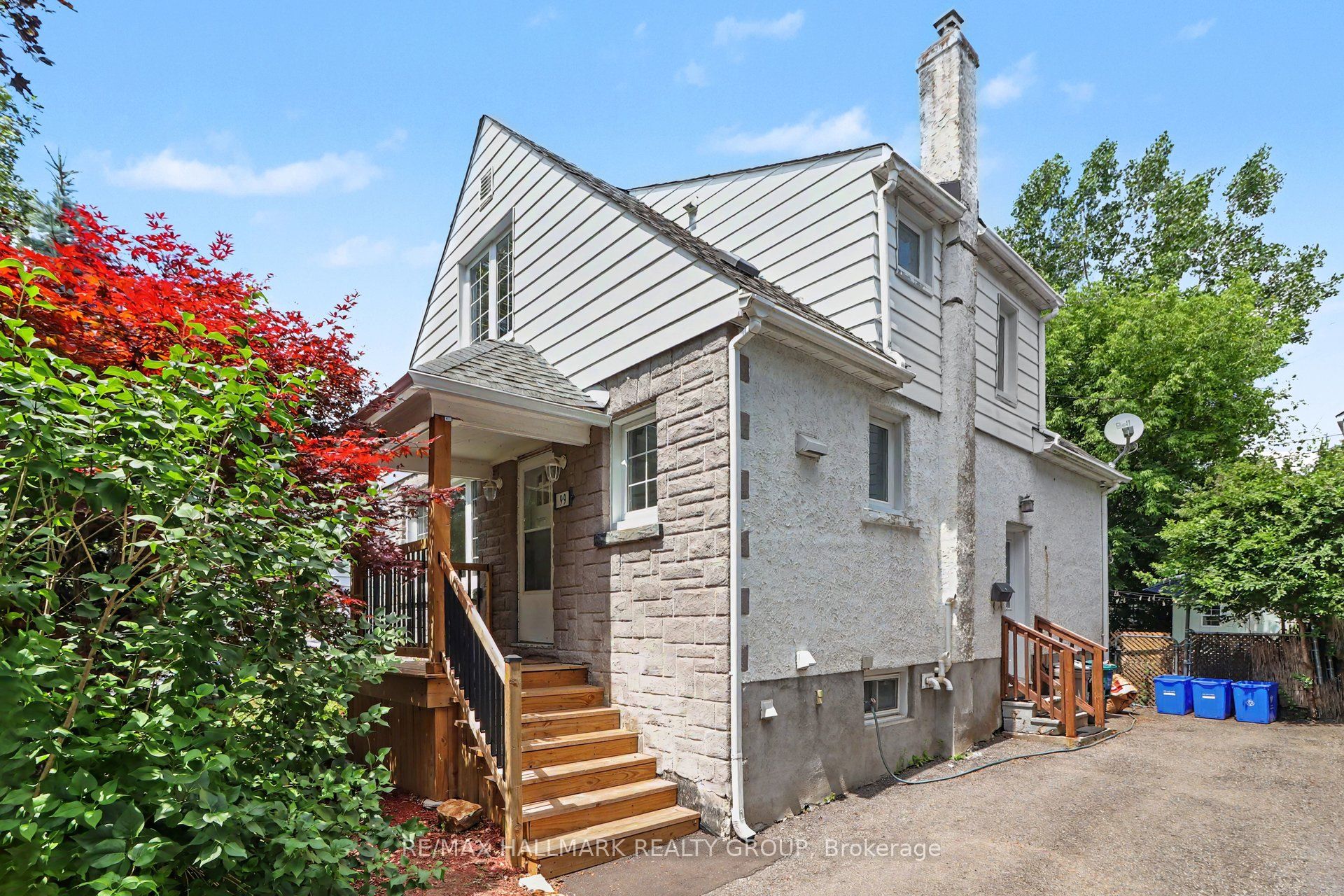 99 Dagmar Avenue, Vanier and Kingsview Park, ON K1L 5T3 photo 3