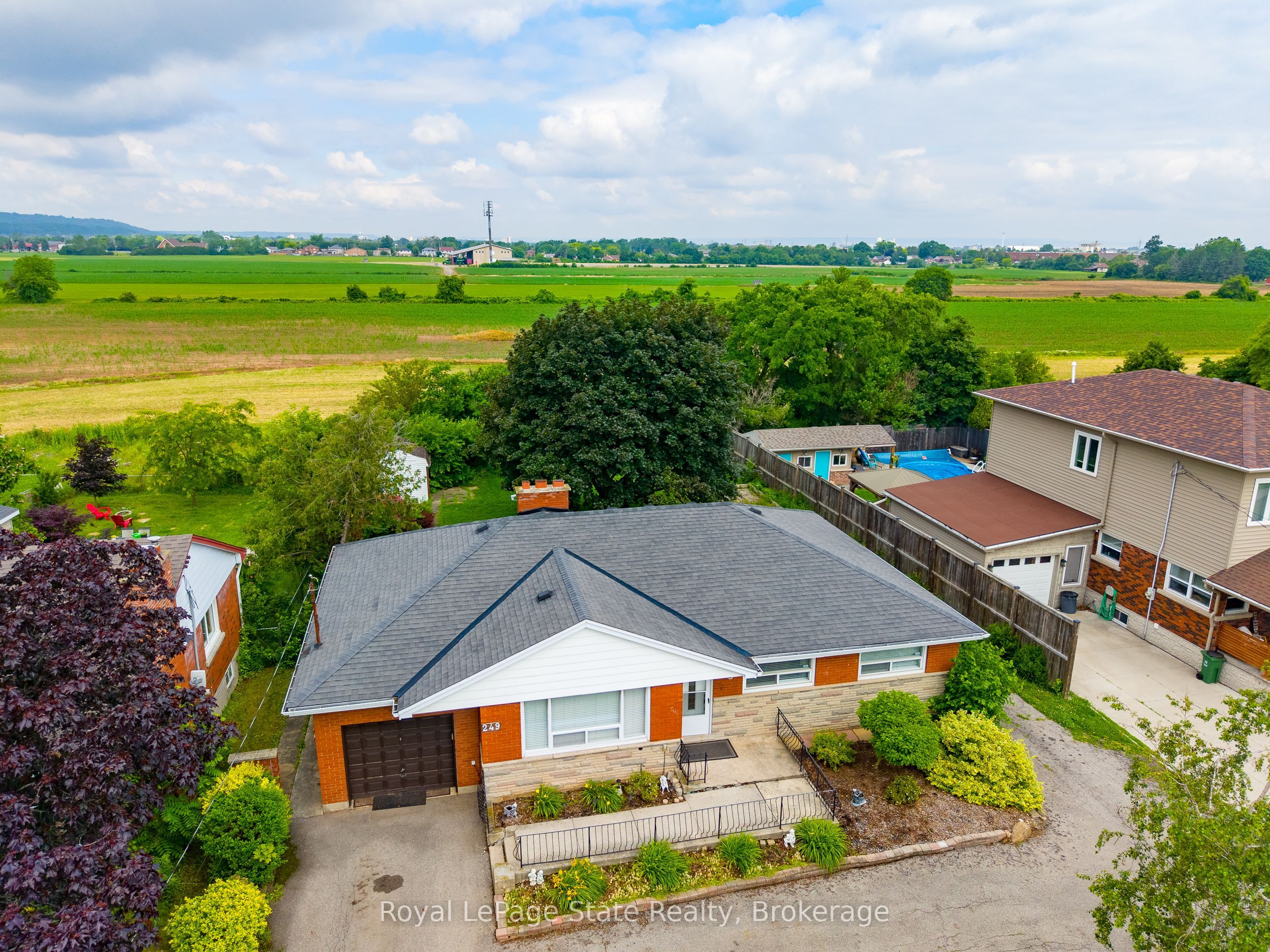 249 McNeilly Road, Hamilton, ON L8E 5H2