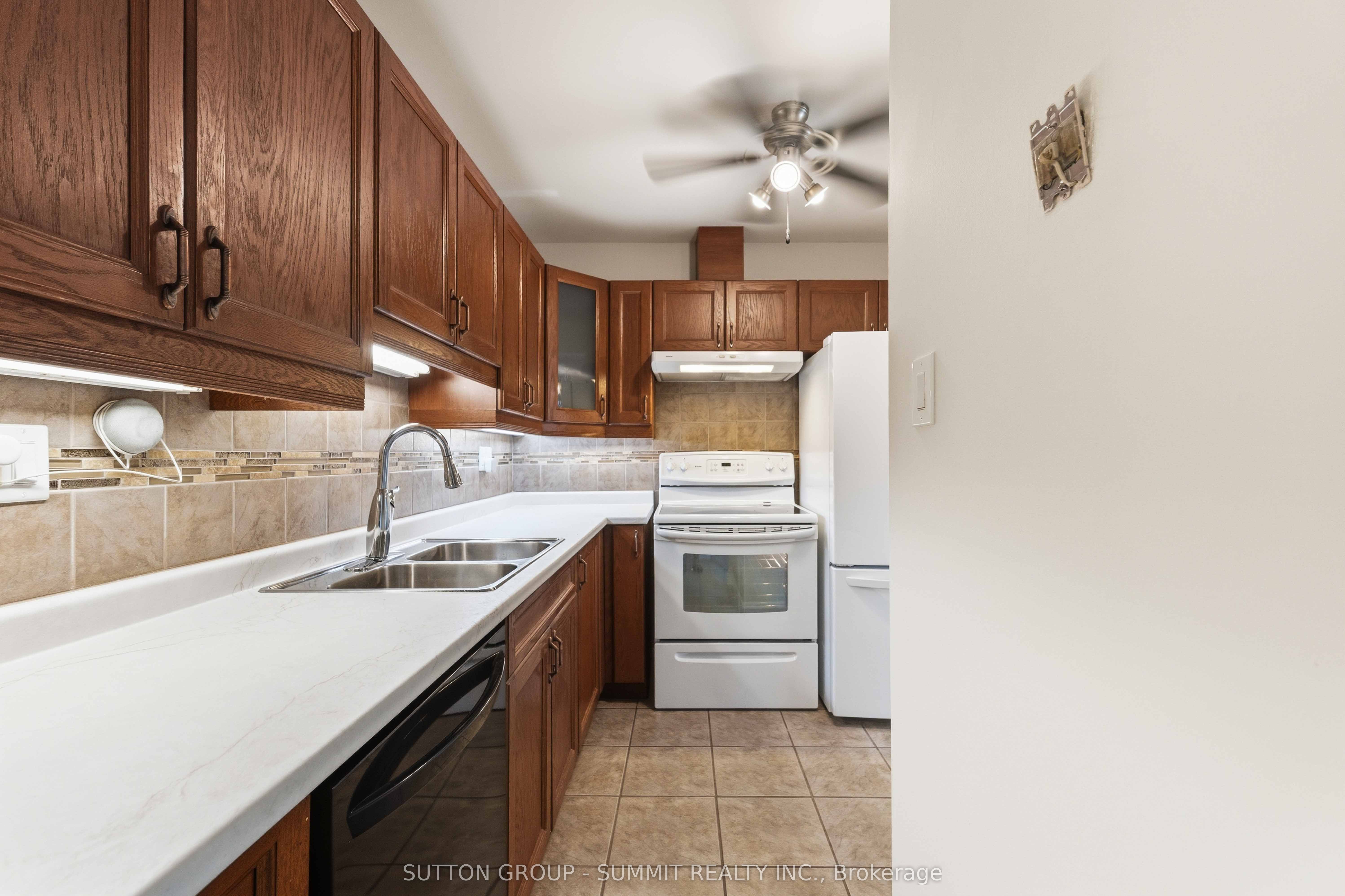 1396 UPPER OTTAWA Street 27, Hamilton, ON L8W 1R1 photo 4
