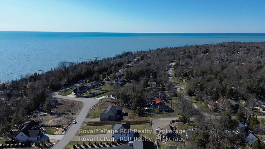 9 Sunset Place, Huron-Kinloss, ON N0G 2R0 photo 3