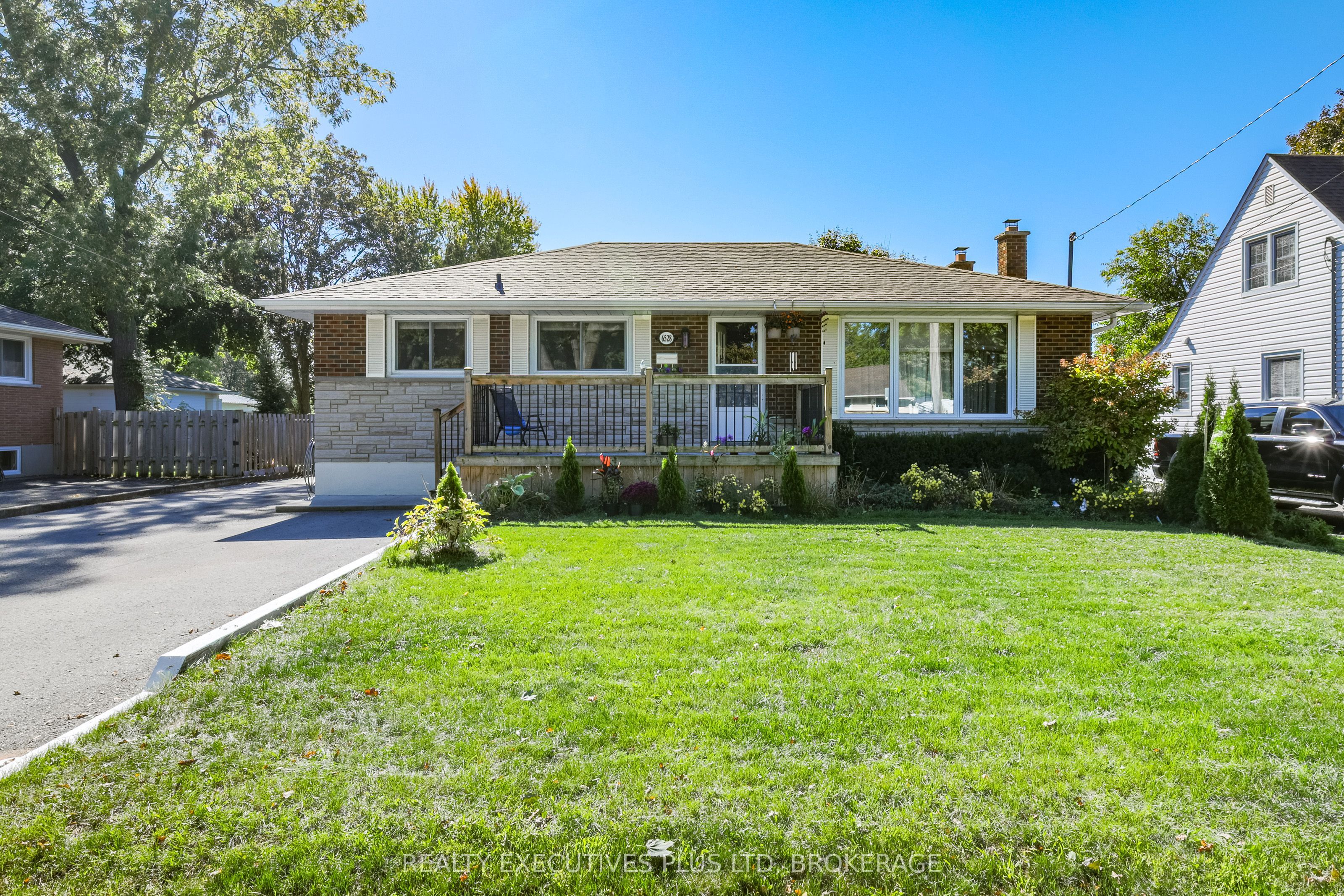 6528 STAMFORD GREEN Drive, Niagara Falls, ON L2J 1T8 photo 2