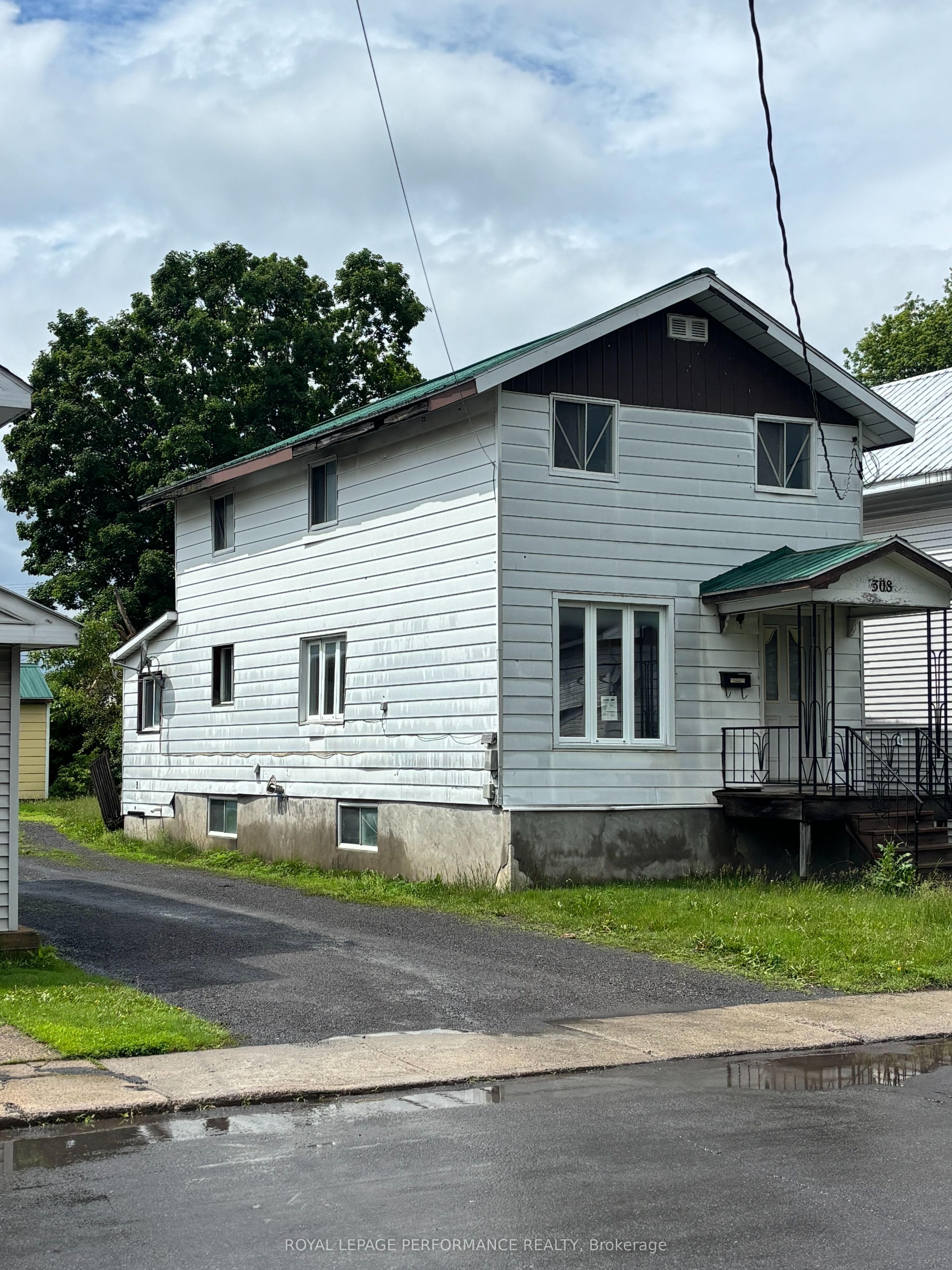 308 Genevieve Street, Hawkesbury, ON K6A 2L9 photo 2