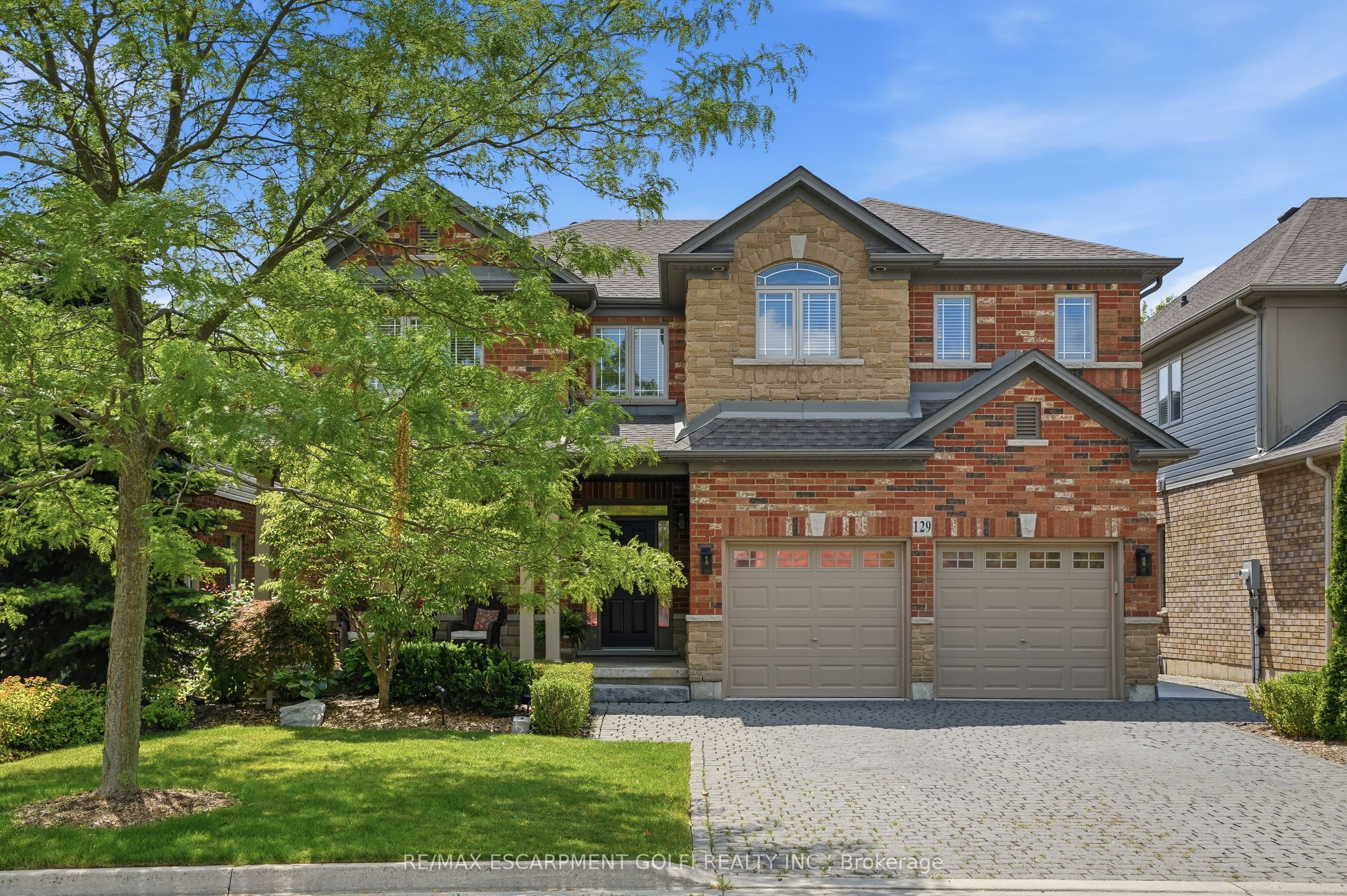 129 Magnificent Way, Hamilton, ON L0R 1C0 photo 2