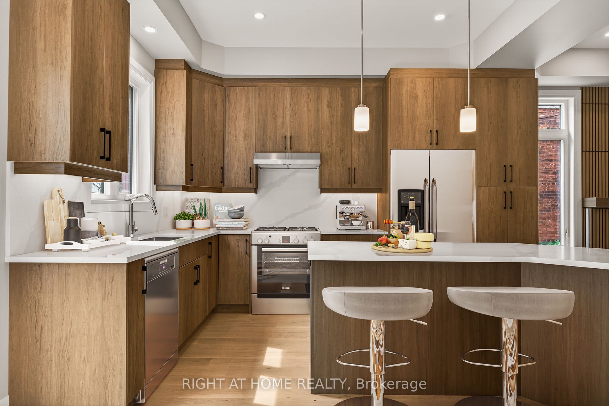 279 Hess Street S, Hamilton, ON L8P 3P6 photo 4