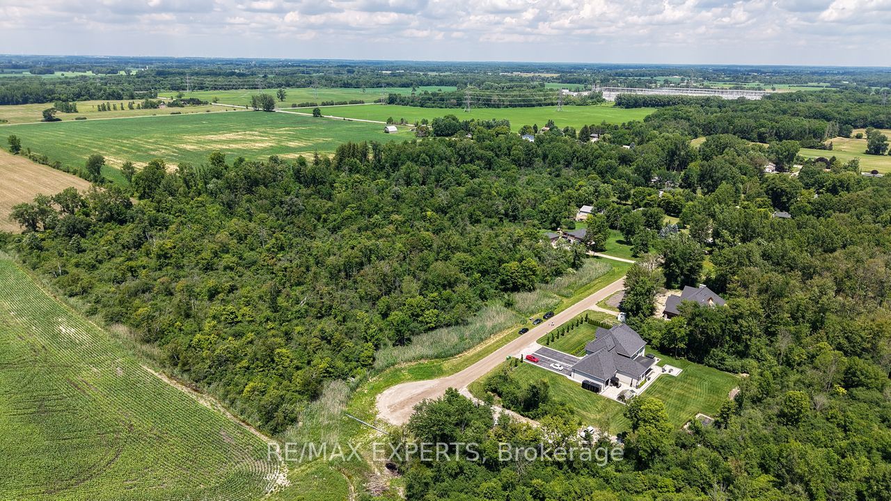 6506 Krista Lane, Southwest Middlesex, ON N0L 1T0 photo 3