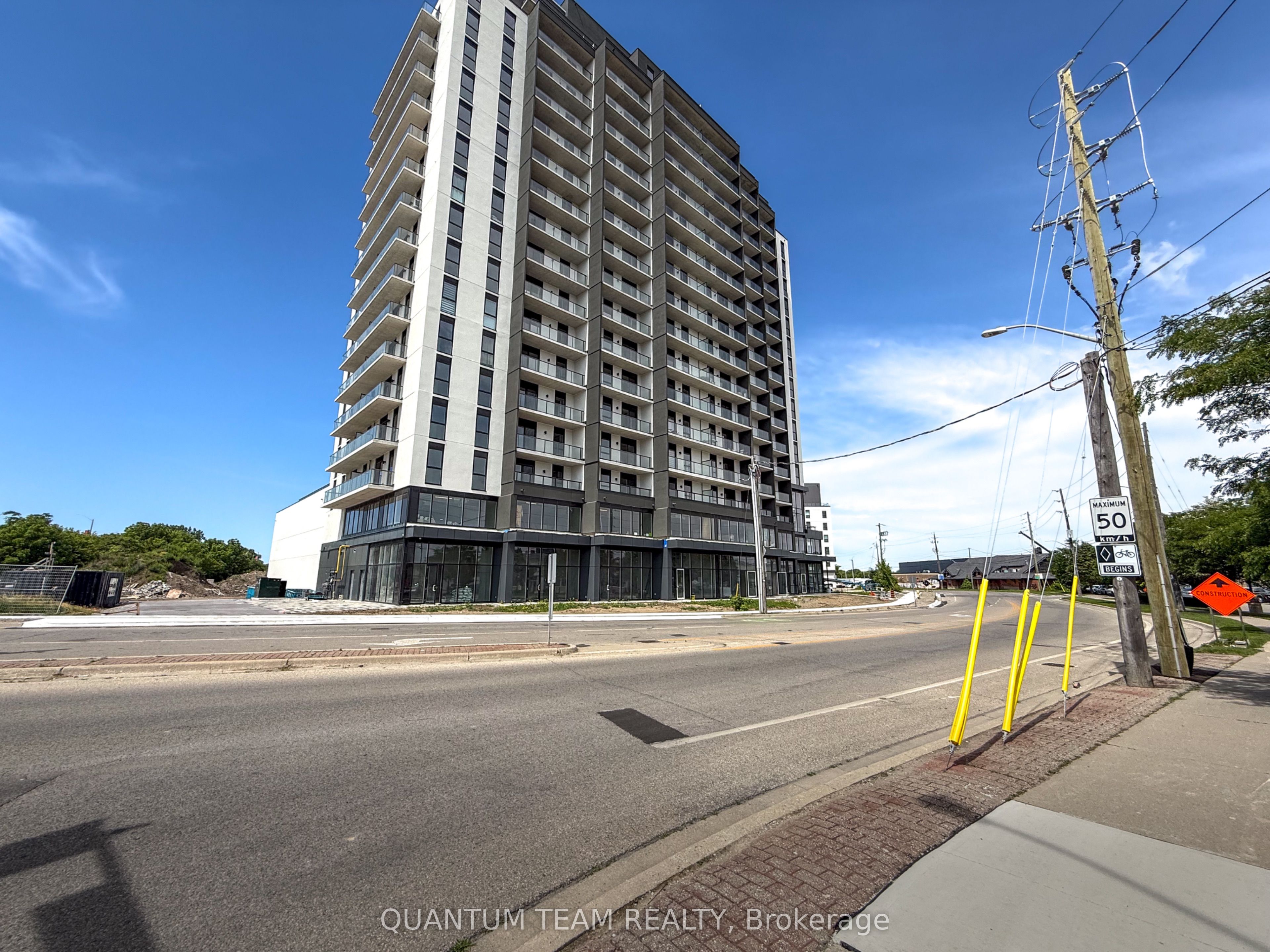 33 Erie Avenue 1314, Brantford, ON N3S 2E7 photo 2