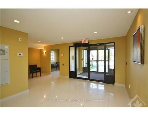 14 NORICE Street 401, Meadowlands - Crestview and Area, ON K2G 2X4 photo 2