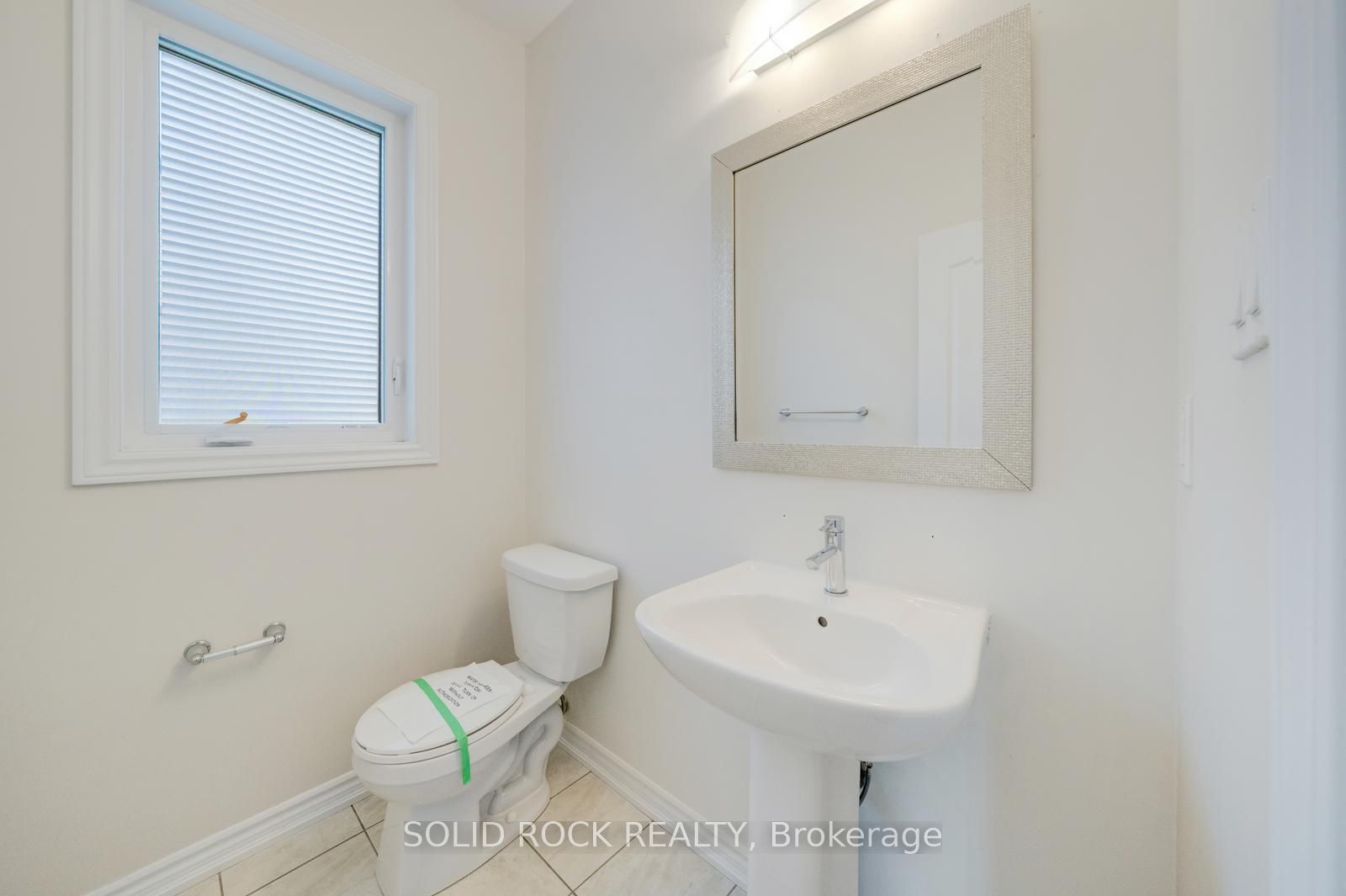 52 Explorer Way, Thorold, ON L2V 0K3 photo 4