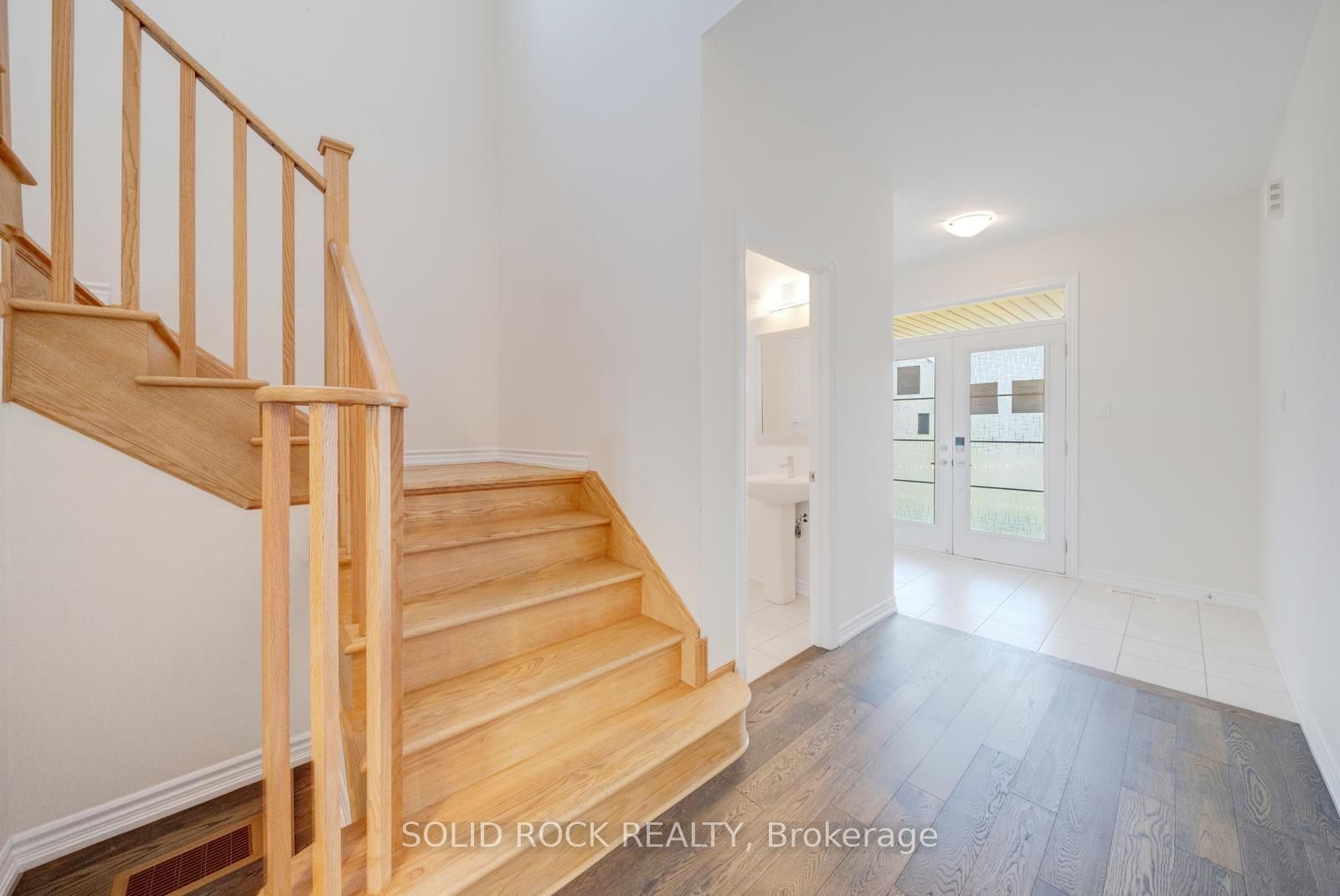 52 Explorer Way, Thorold, ON L2V 0K3 photo 5