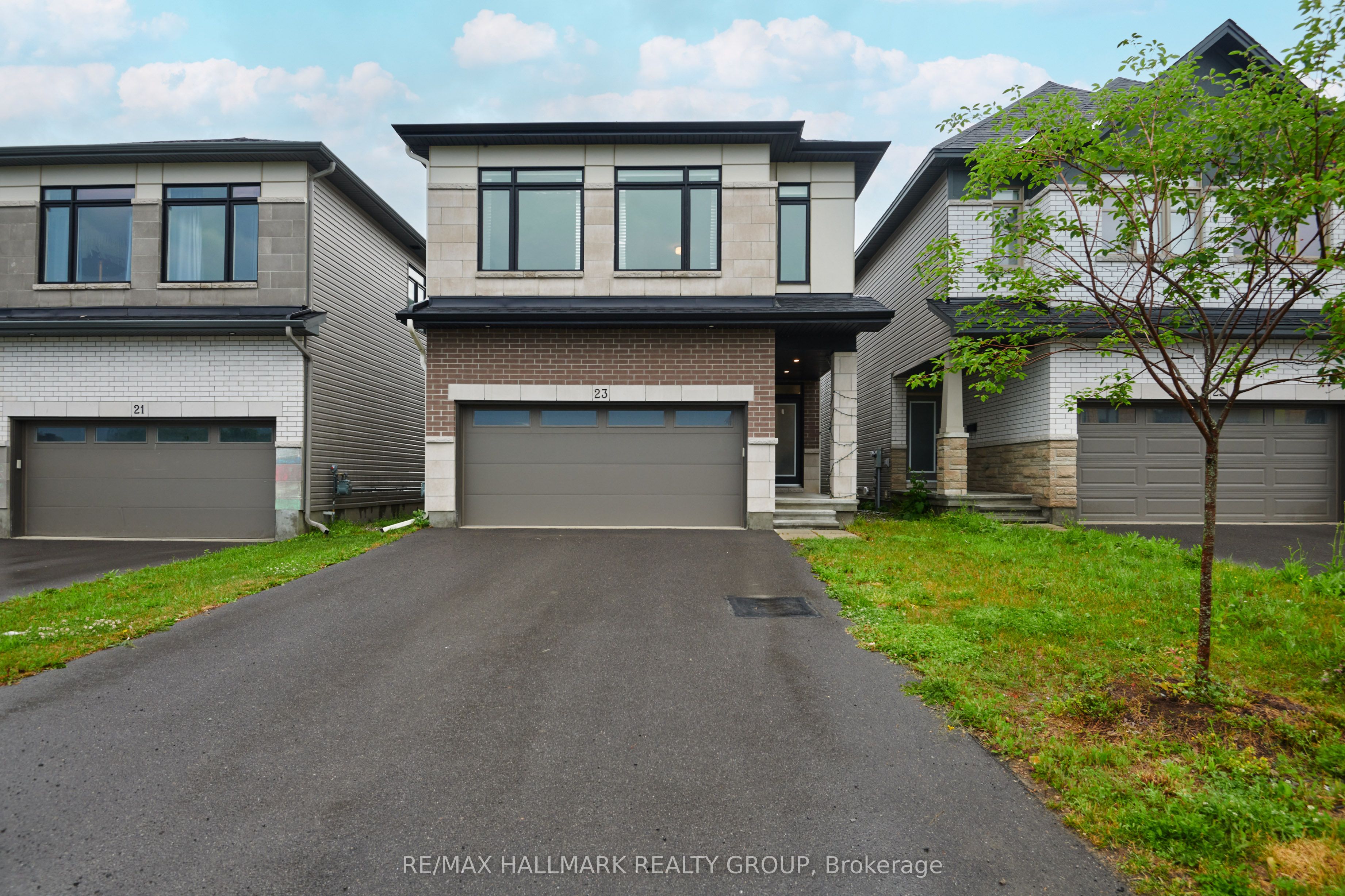 23 Peony Lane, Blossom Park - Airport and Area, ON K4M 0M3