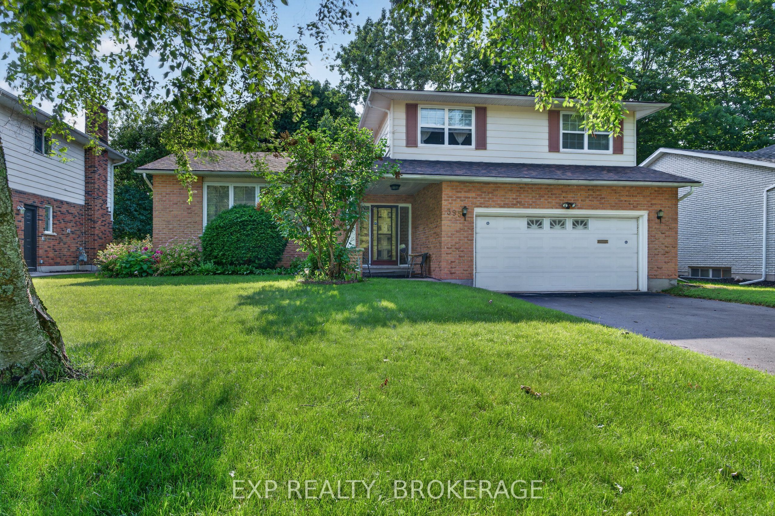 395 CARRIE Crescent, Kingston, ON K7M 5X7