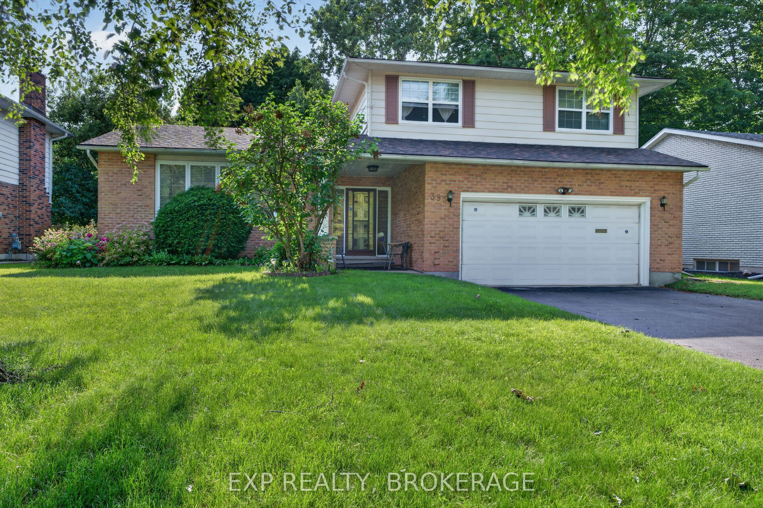 395 CARRIE Crescent, Kingston, ON K7M 5X7 photo 2