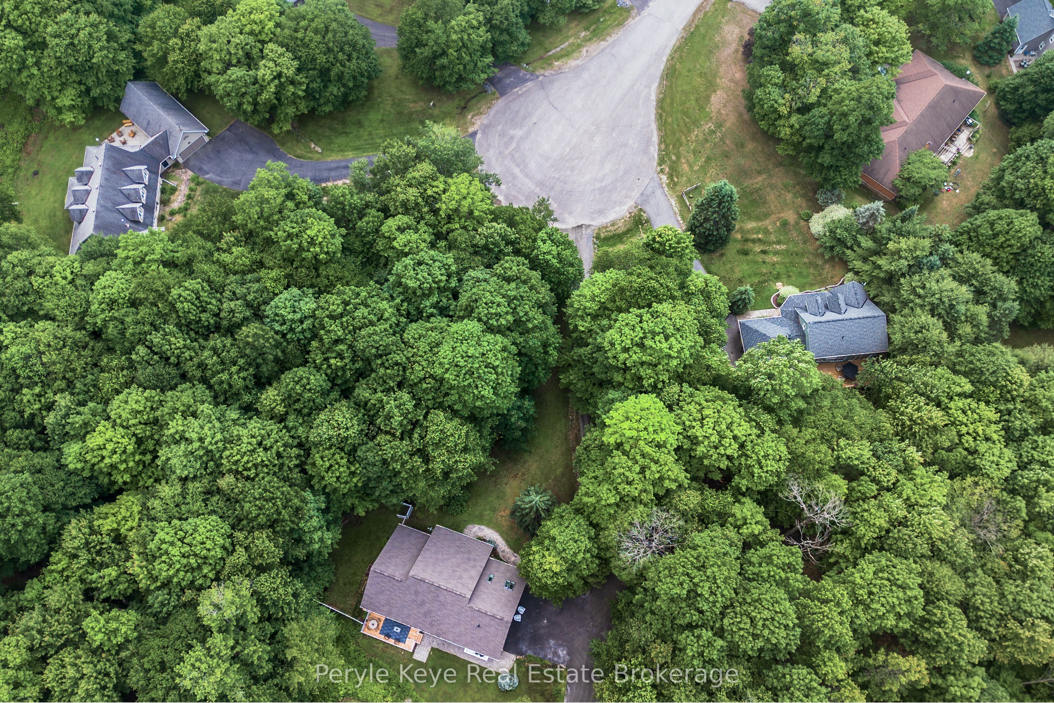 125 Clarke Crescent, Huntsville, ON P0B 1L0 photo 4