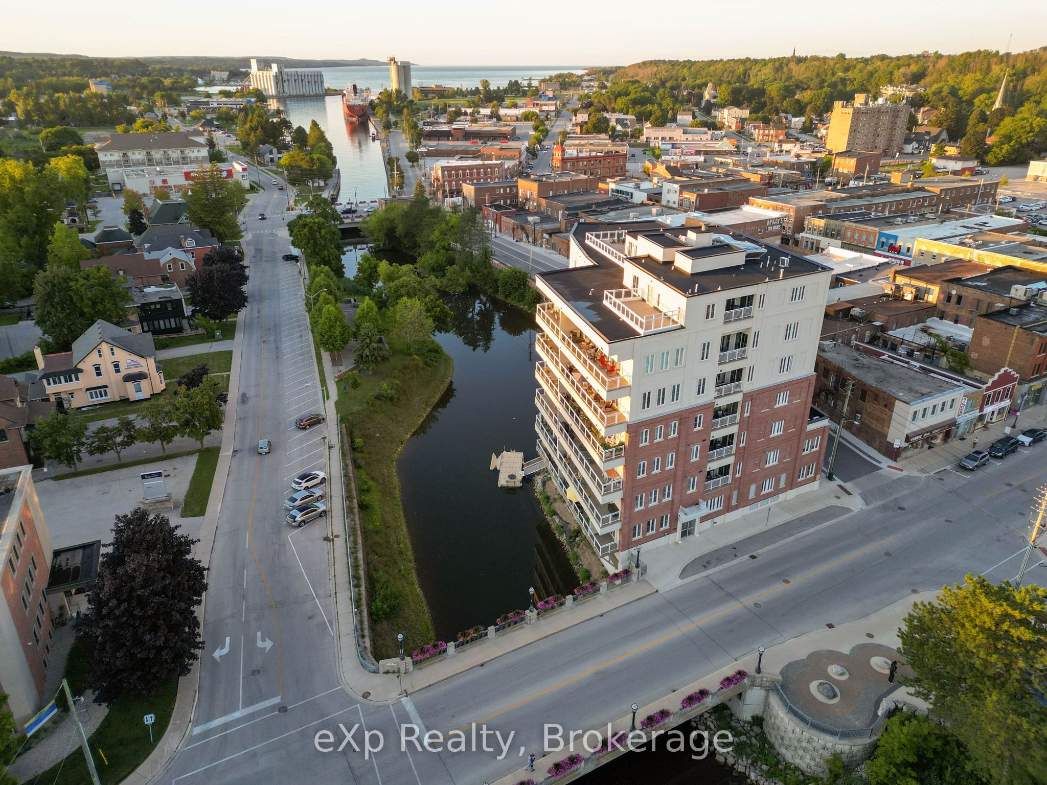 80 9th Street E 203, Owen Sound, ON N4K 1N4 photo 5