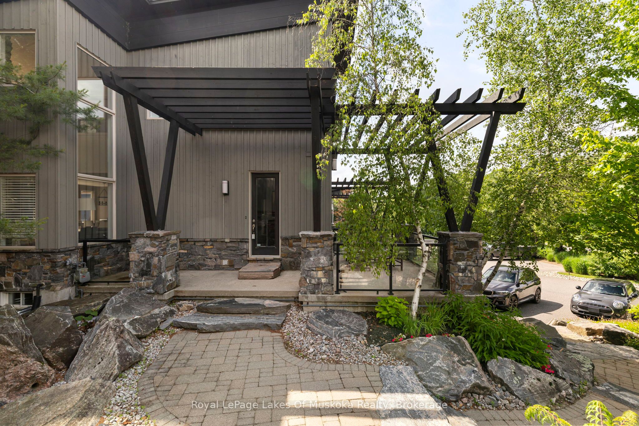 76 Carrick Trail, Gravenhurst, ON P1P 0A6 photo 2