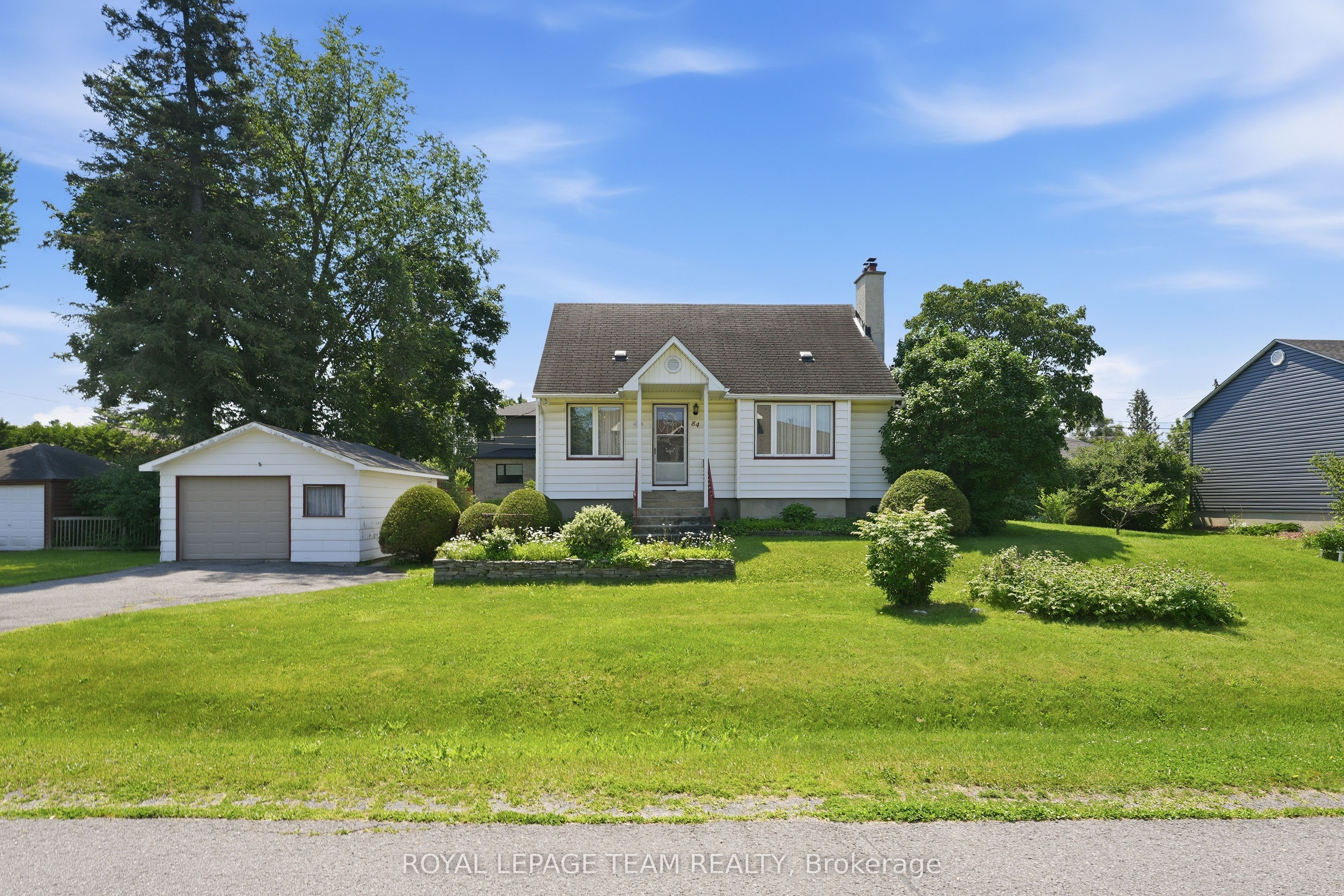 84 Rita Avenue, Meadowlands - Crestview and Area, ON K2G 2H1 photo 2