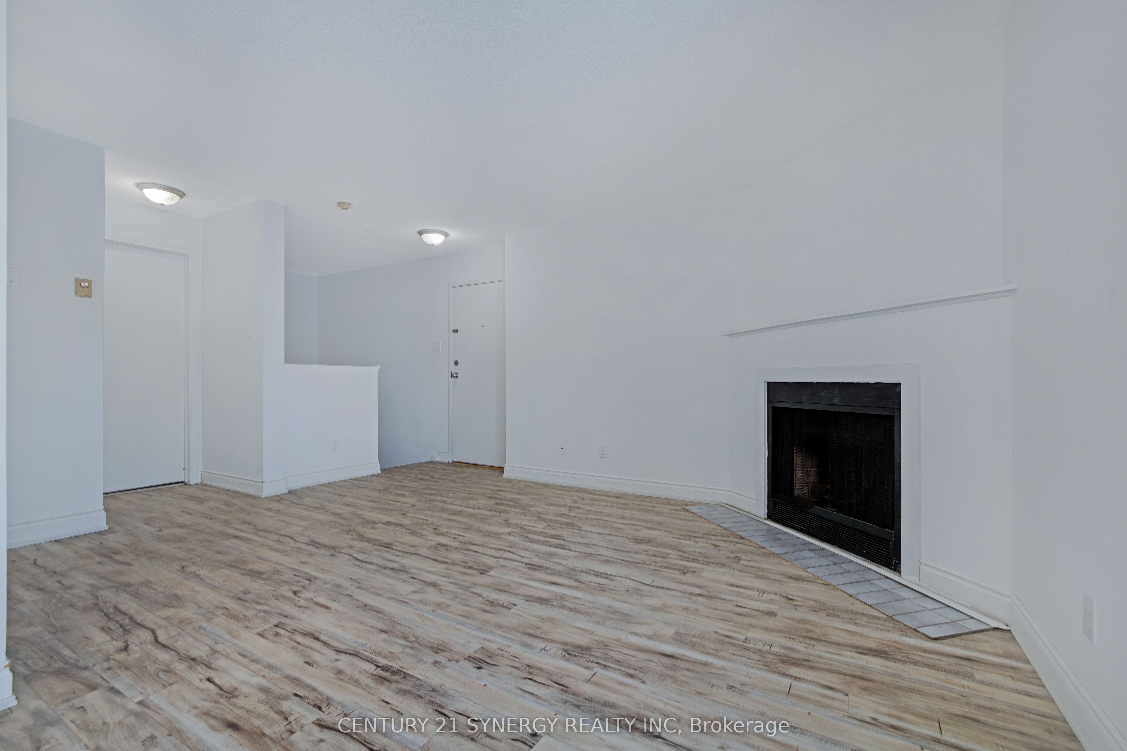 1589 ST BERNARD Street 403, Blossom Park - Airport and Area, ON K1T 3H7 photo 5