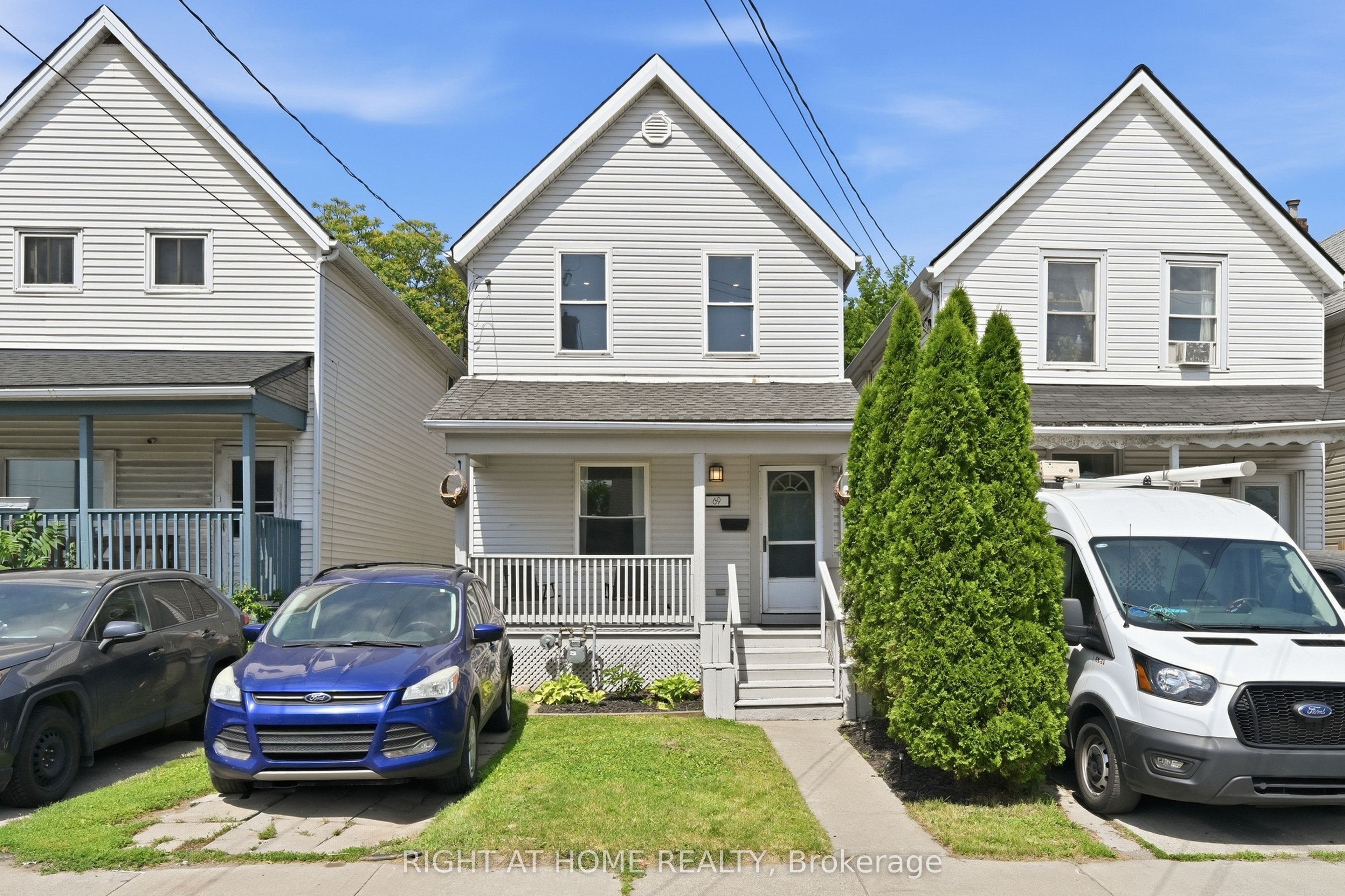 69 Hillyard Street, Hamilton, ON L8L 6B3