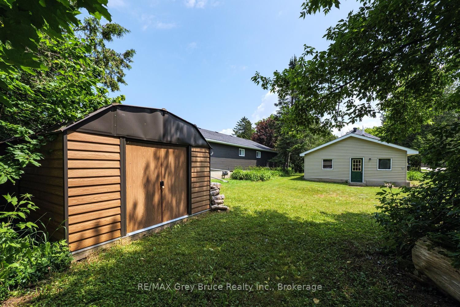586 Dawson Street S, South Bruce Peninsula, ON N0H 2T0 photo 3