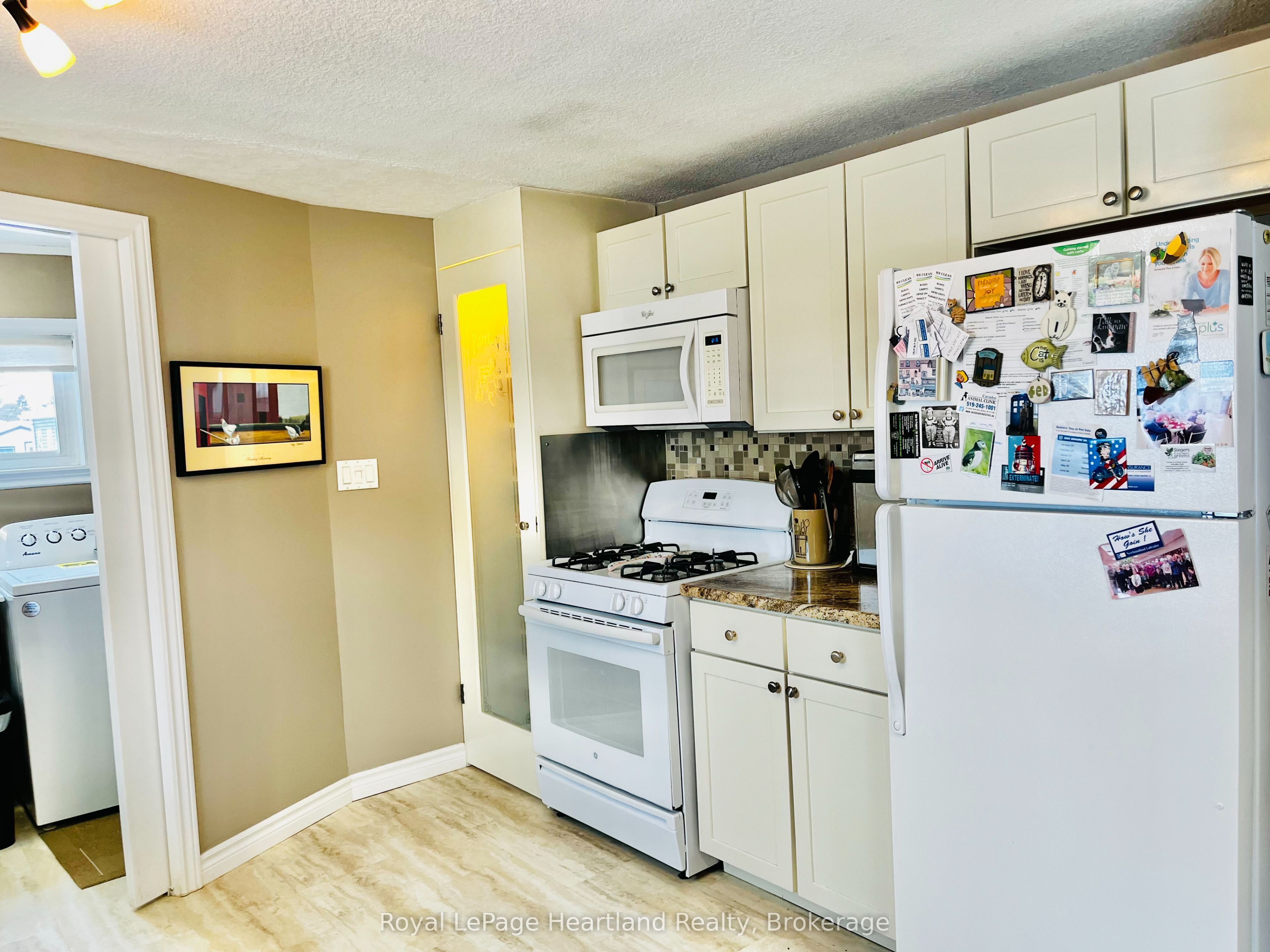 12 Velma Street, Strathroy-Caradoc, ON N7G 3L3 photo 3
