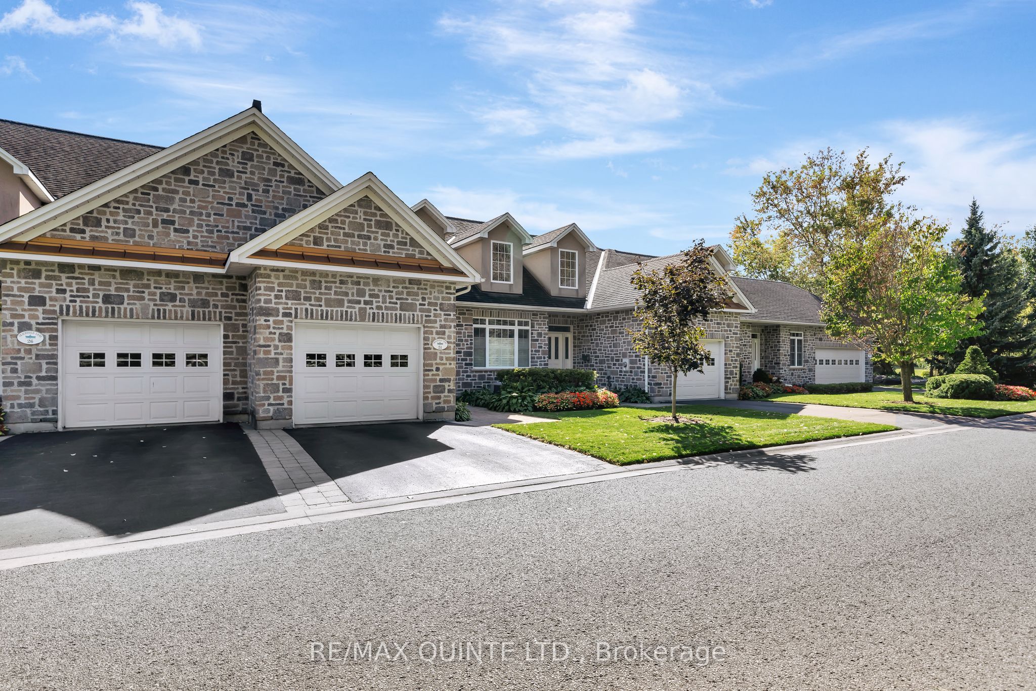 24 Gracefield Lane, Belleville, ON K8P 5N6 photo 5