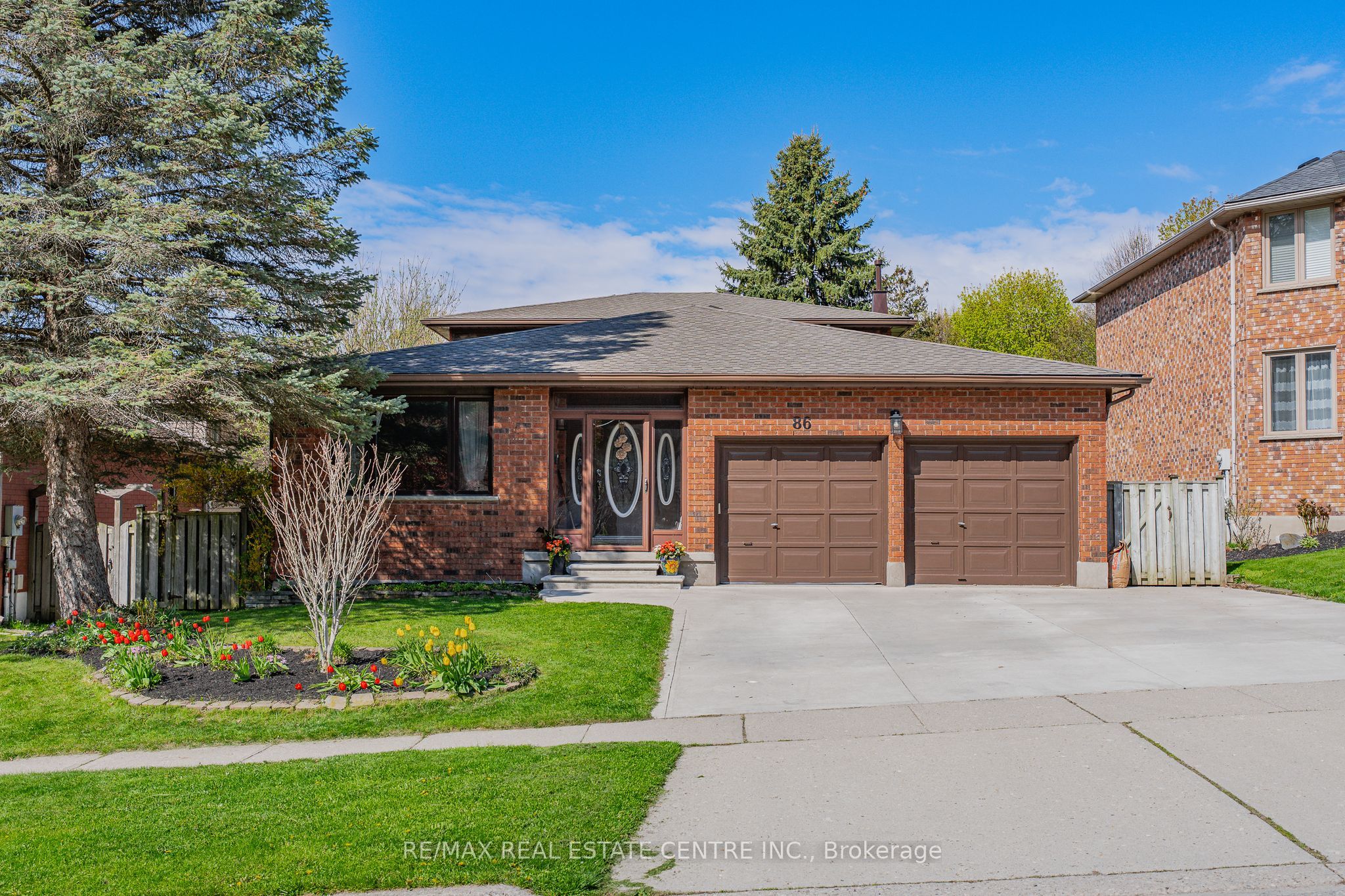 86 Chimney Hill Drive, Cambridge, ON N1T 1H3 photo 2