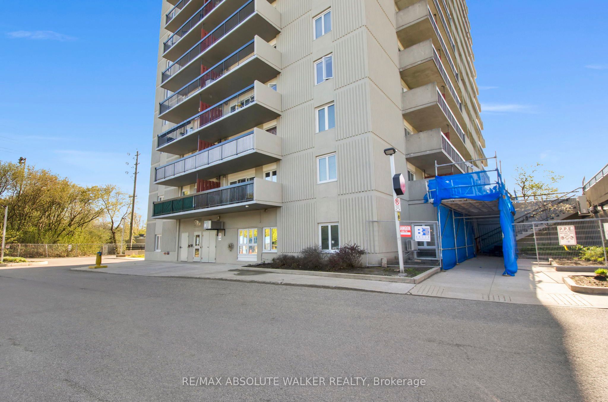 158C MCARTHUR Avenue 1604, Vanier and Kingsview Park, ON K1L 8E7 photo 5