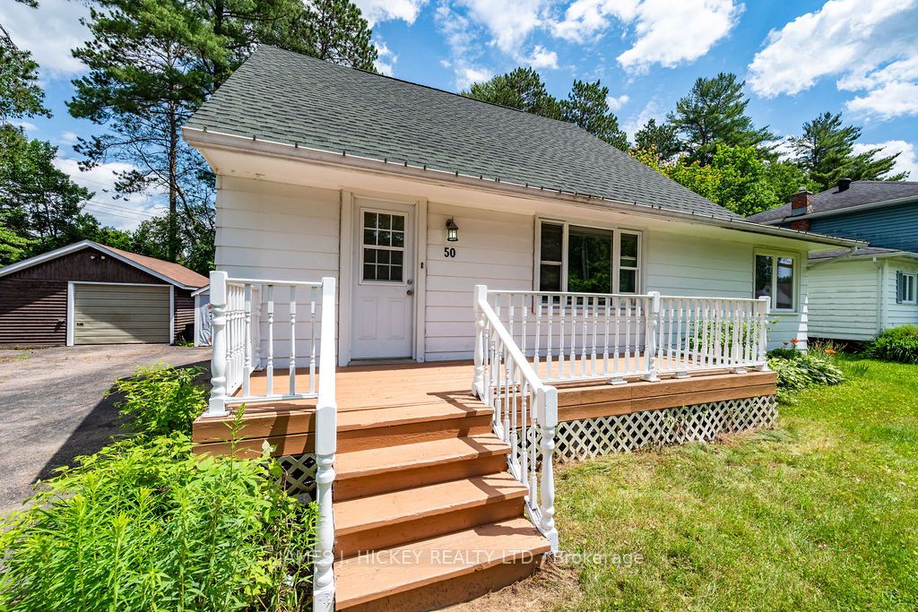50 Rutherford Avenue, Deep River, ON K0J 1P0