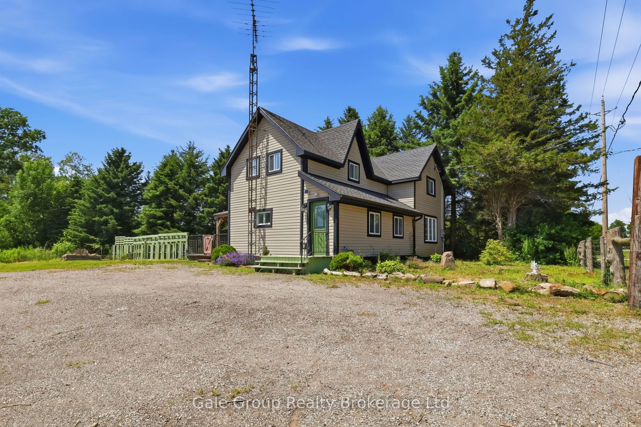 853 Norfolk County 28 Road, Norfolk, ON N0E 1G0 photo 2