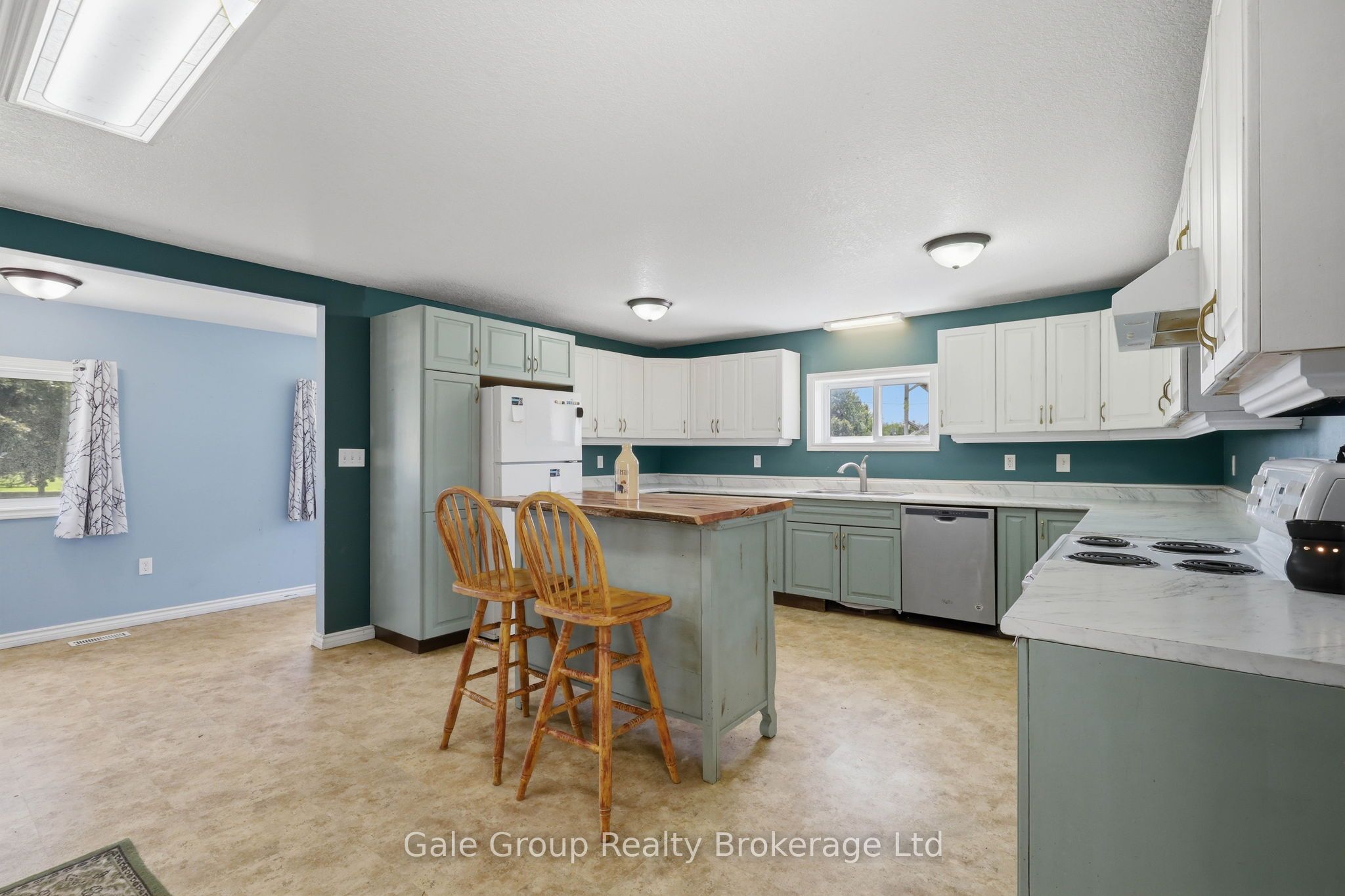 853 Norfolk County 28 Road, Norfolk, ON N0E 1G0 photo 5
