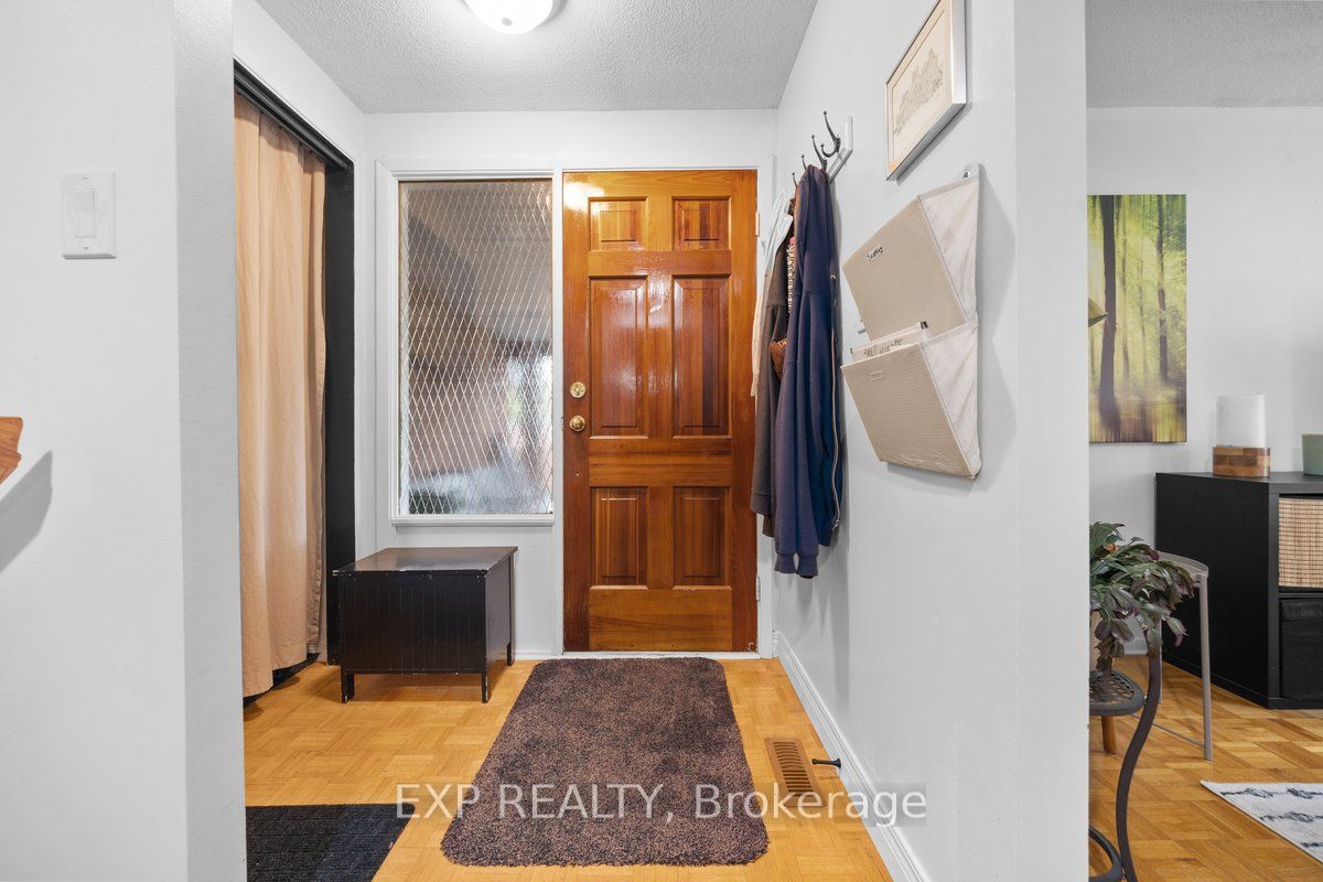 396 Hatfield Crescent, Orleans - Cumberland and Area, ON K1E 1M8 photo 3