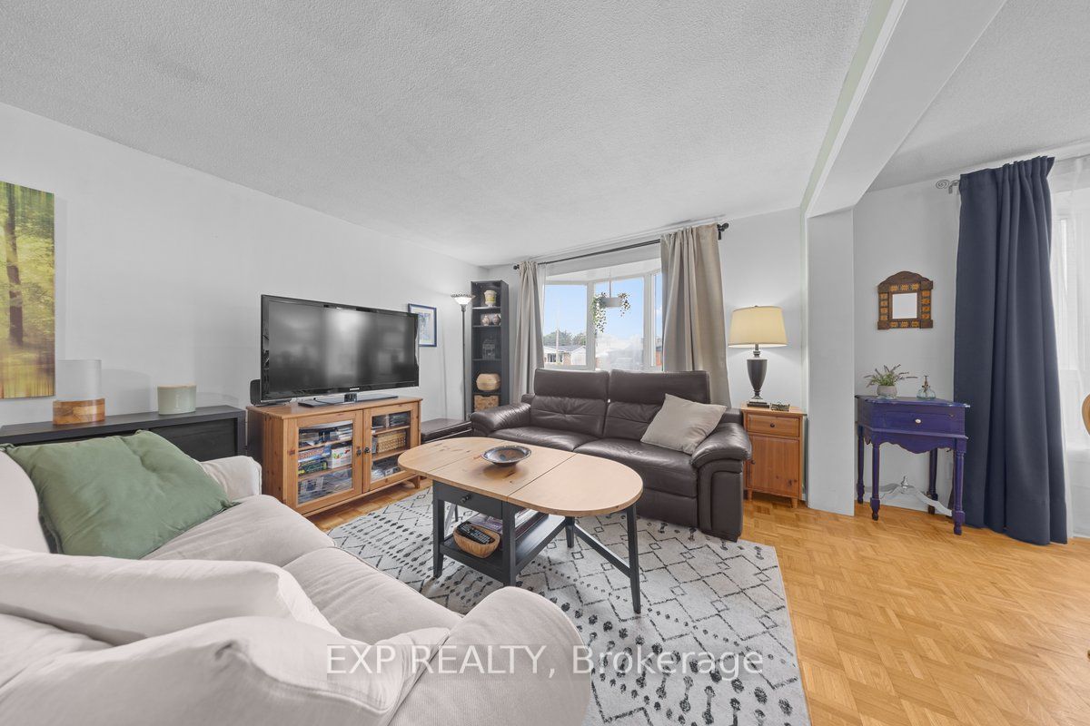 396 Hatfield Crescent, Orleans - Cumberland and Area, ON K1E 1M8 photo 5