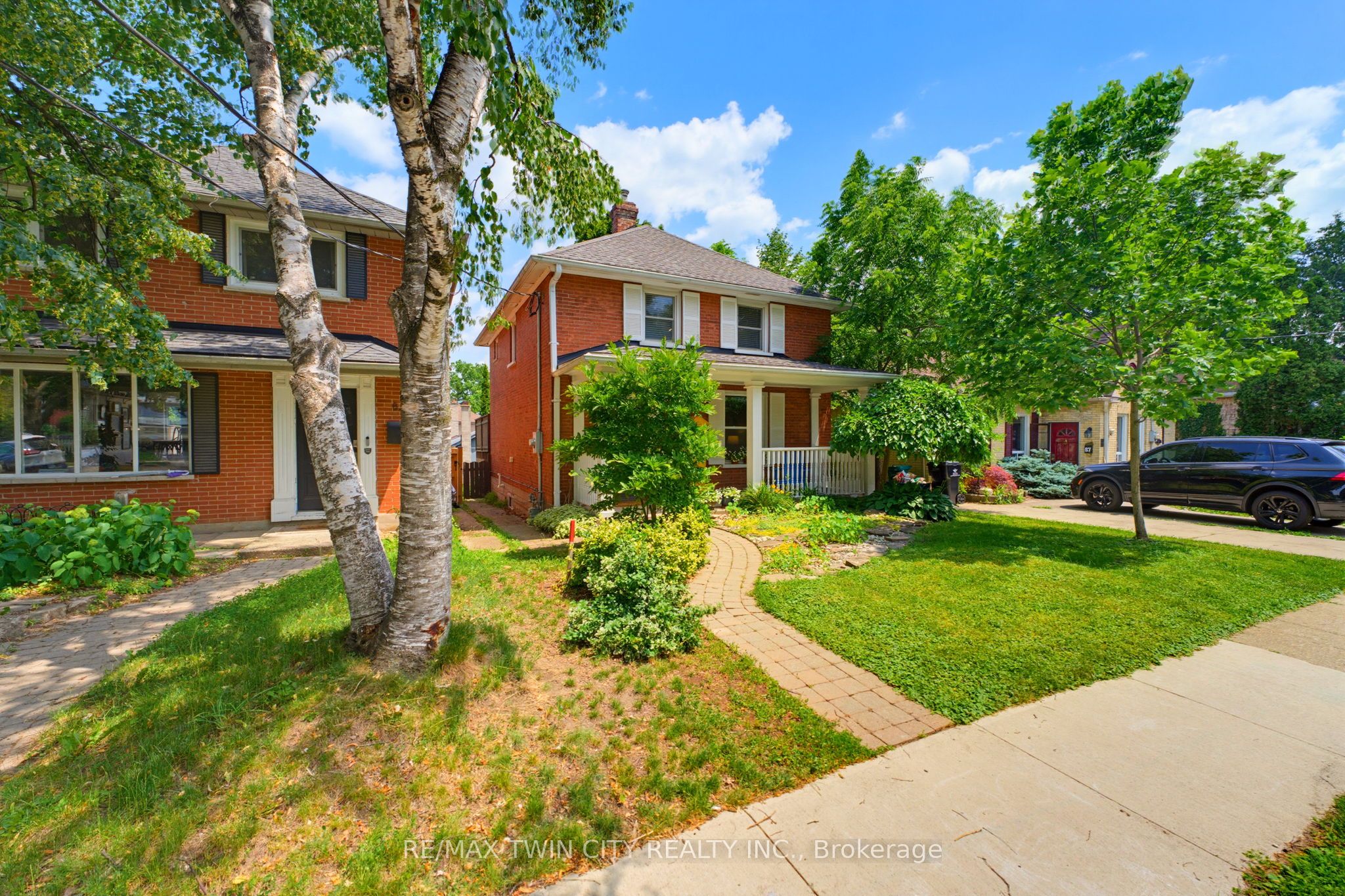 85 Barrie Street, Cambridge, ON N1S 3B1 photo 2