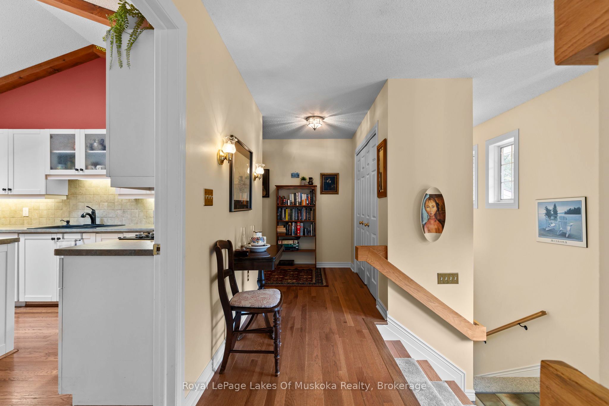 20 South Muskoka Drive, Bracebridge, ON P1L 1M4 photo 3