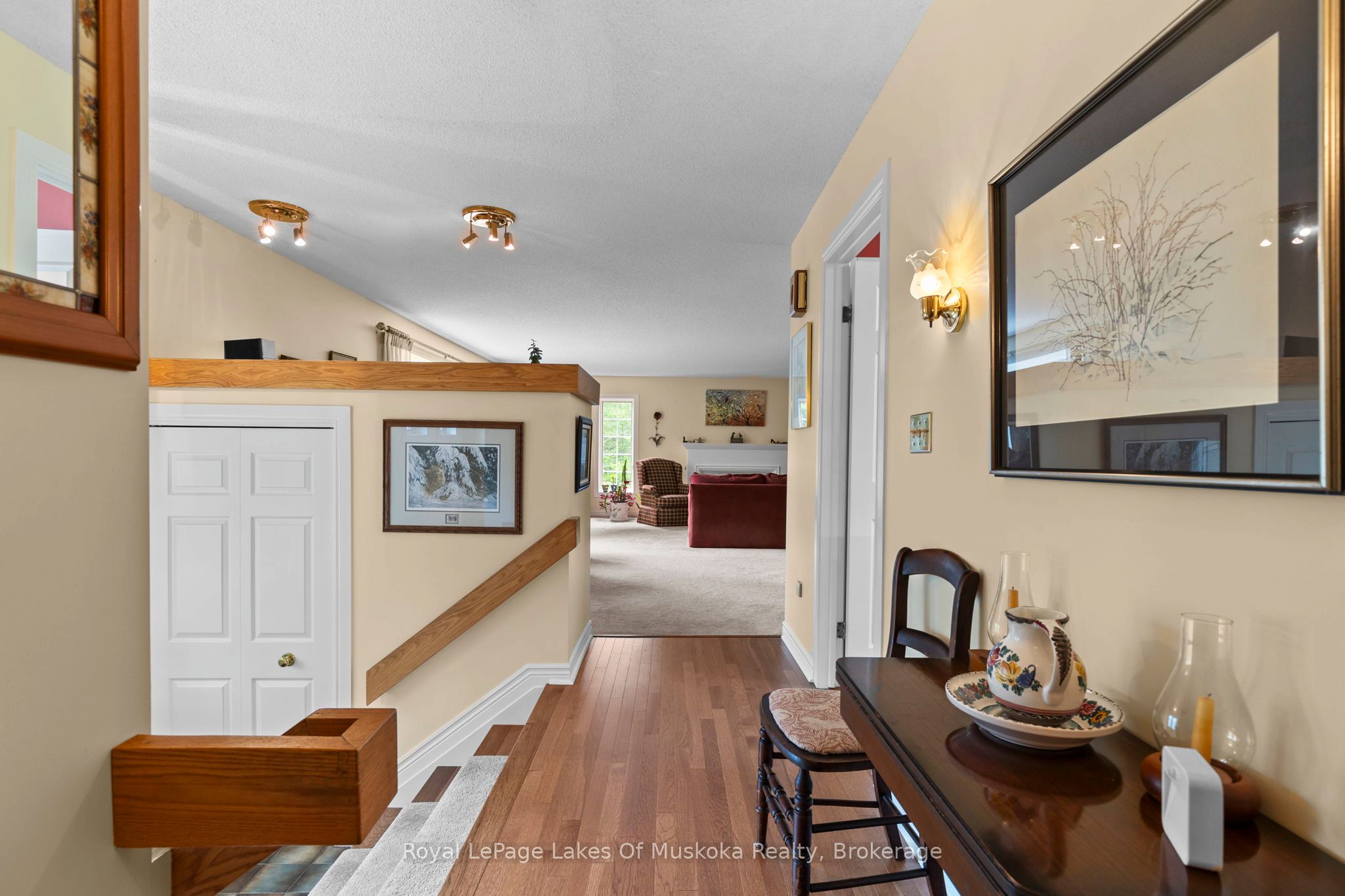 20 South Muskoka Drive, Bracebridge, ON P1L 1M4 photo 4