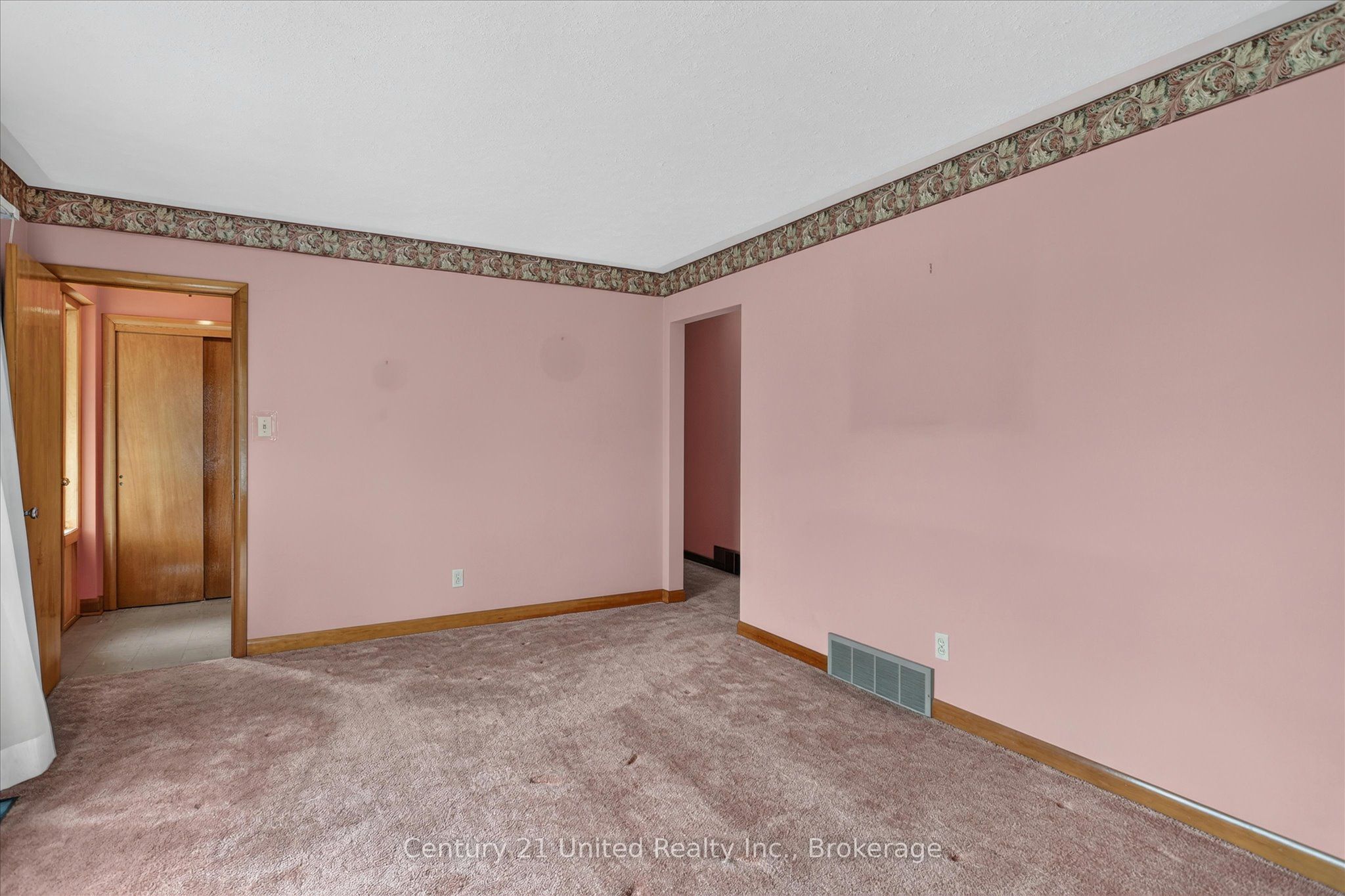 1031 Oriole Drive, Peterborough, ON K9H 6K8 photo 4