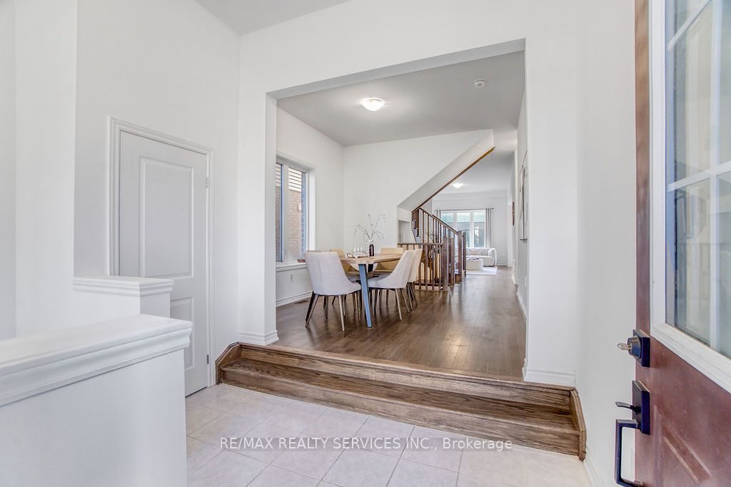 9 Copeman Avenue, Brantford, ON N3V 0B3 photo 2