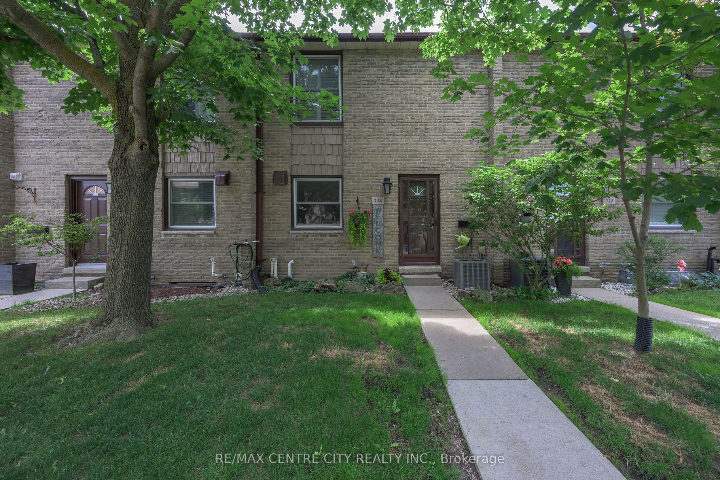 720 Wonderland Road S 3, London South, ON N6K 1L8