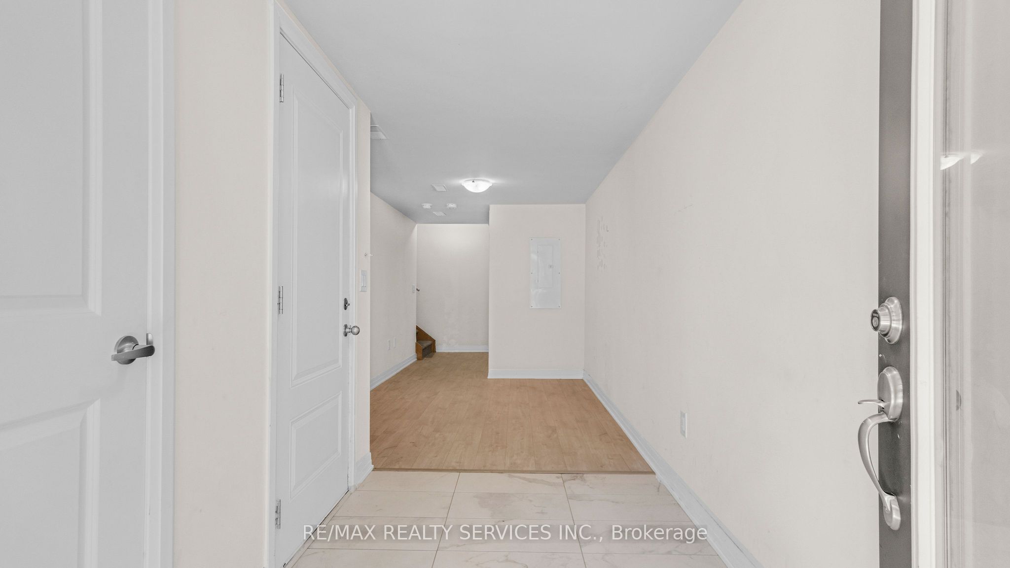 585 Colborne Street E 804, Brantford, ON N3S 0K4 photo 2