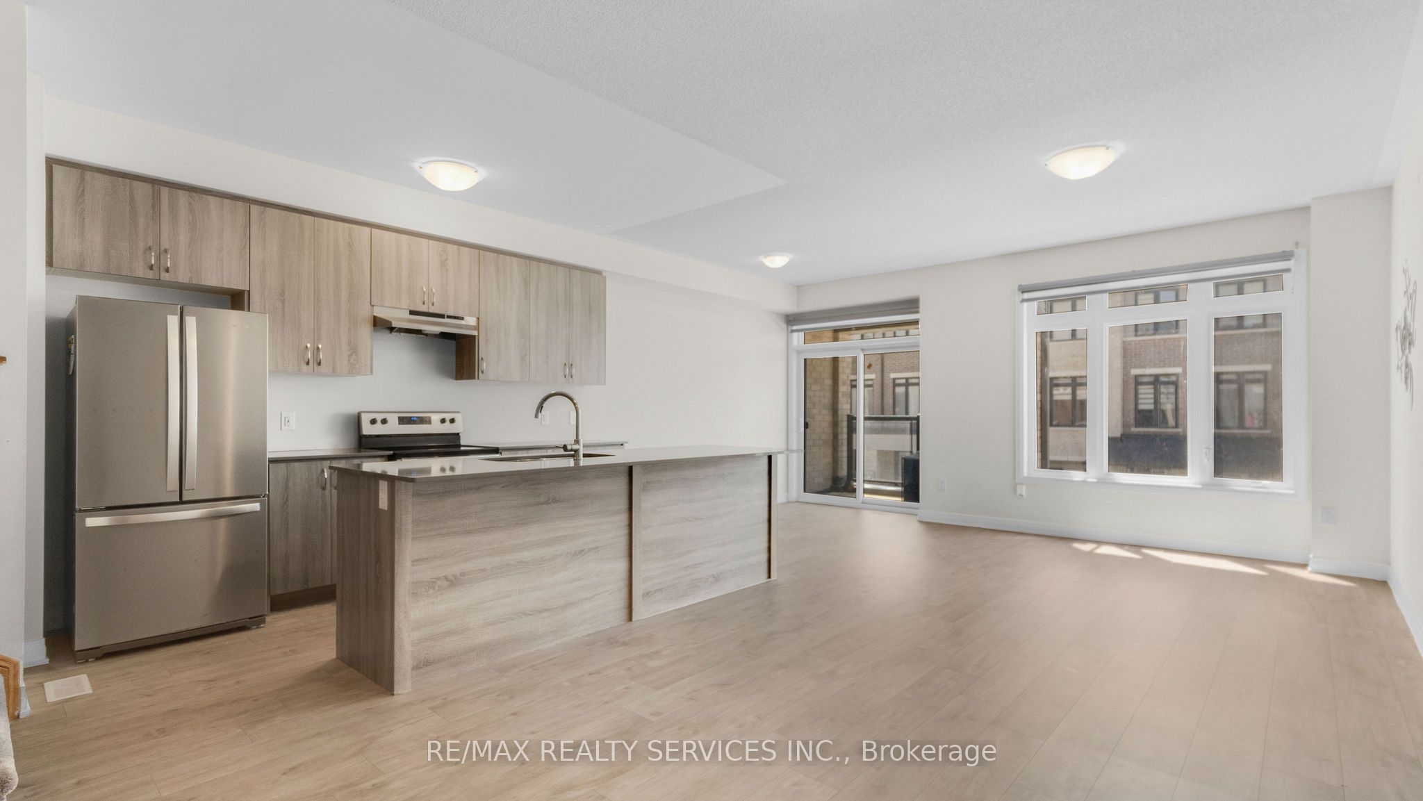 585 Colborne Street E 804, Brantford, ON N3S 0K4 photo 5