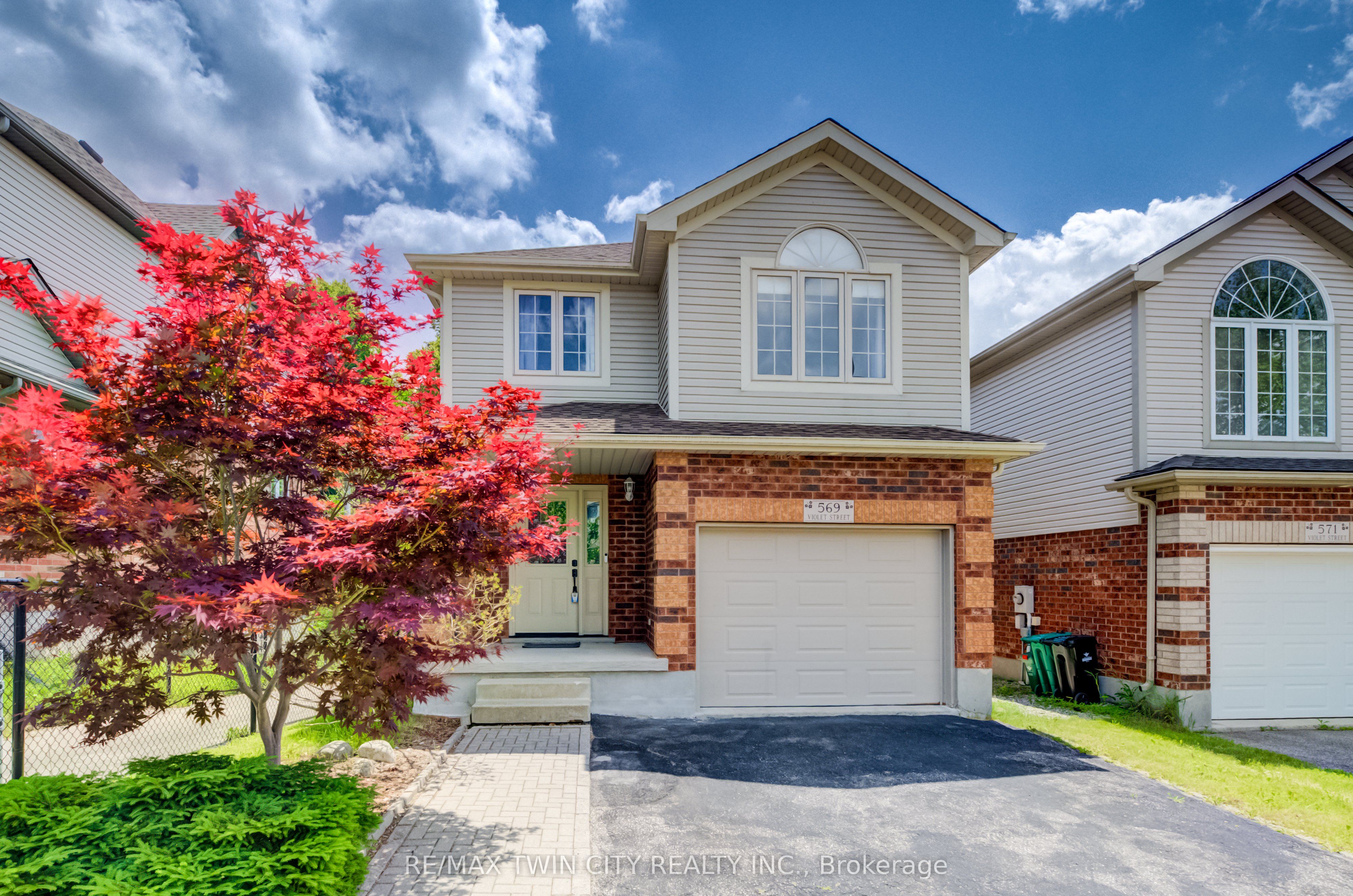 569 Violet Street, Waterloo, ON N2V 2T8