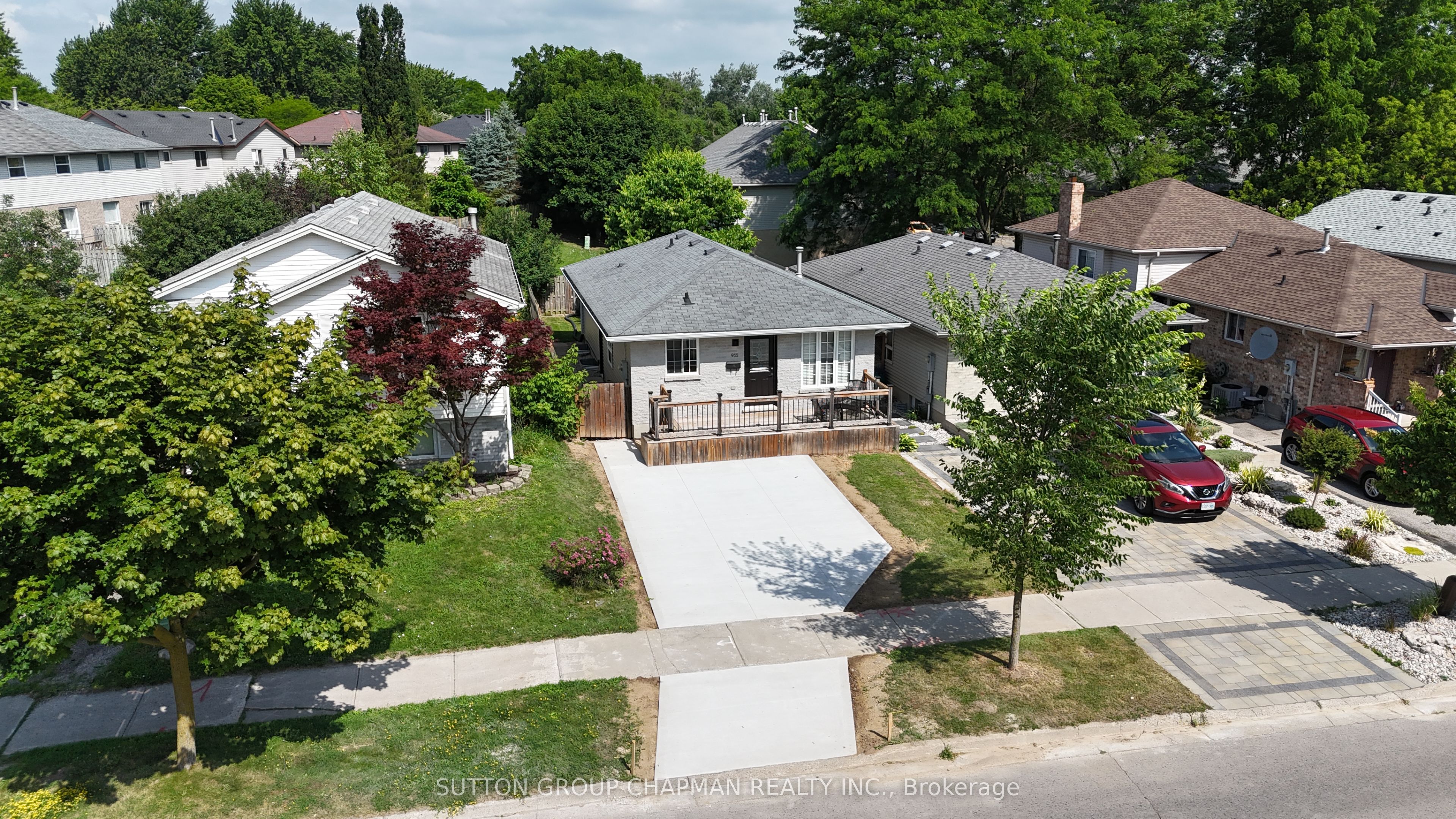 955 Lawson Road, London North, ON N6G 4X4 photo 2