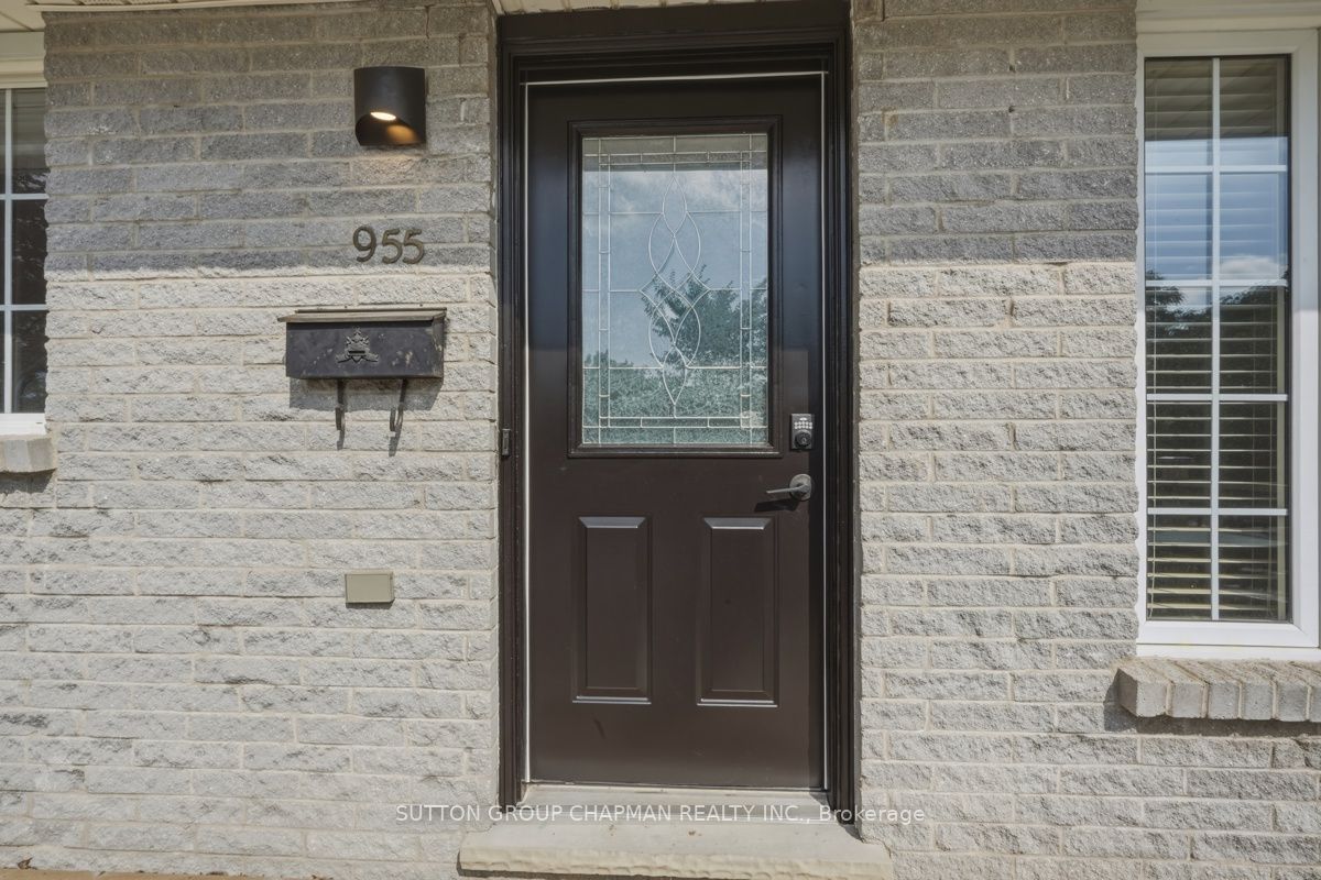 955 Lawson Road, London North, ON N6G 4X4 photo 4