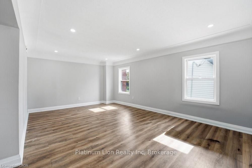 773 Lawrence Road 2, Hamilton, ON L8K 1Z7 photo 3