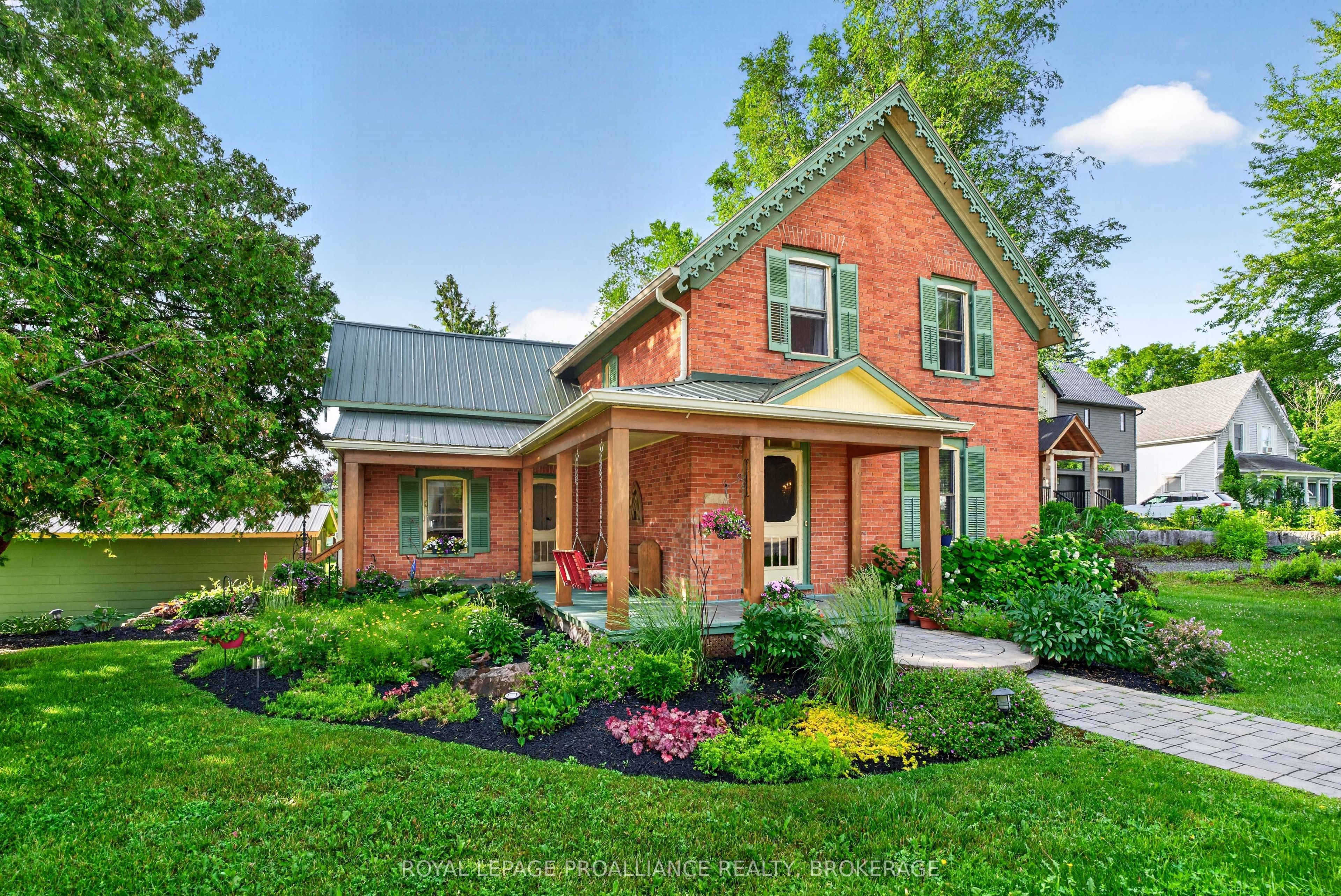 15 Rideau Street, Westport, ON K0G 1X0 photo 4